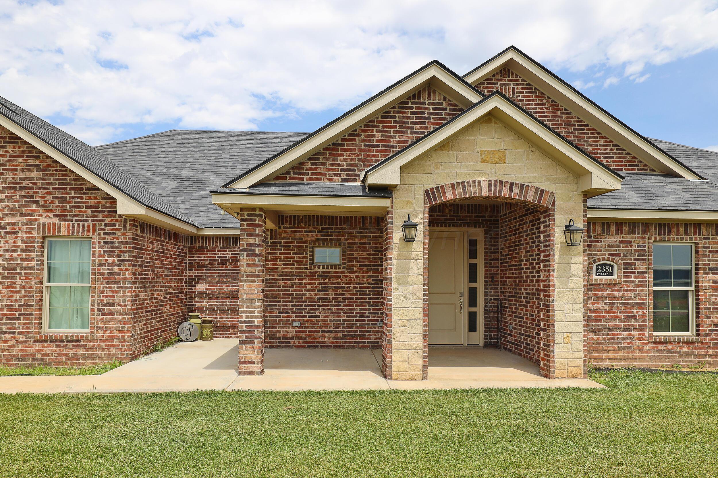 2351 Paige Lane, Bushland, Texas image 3