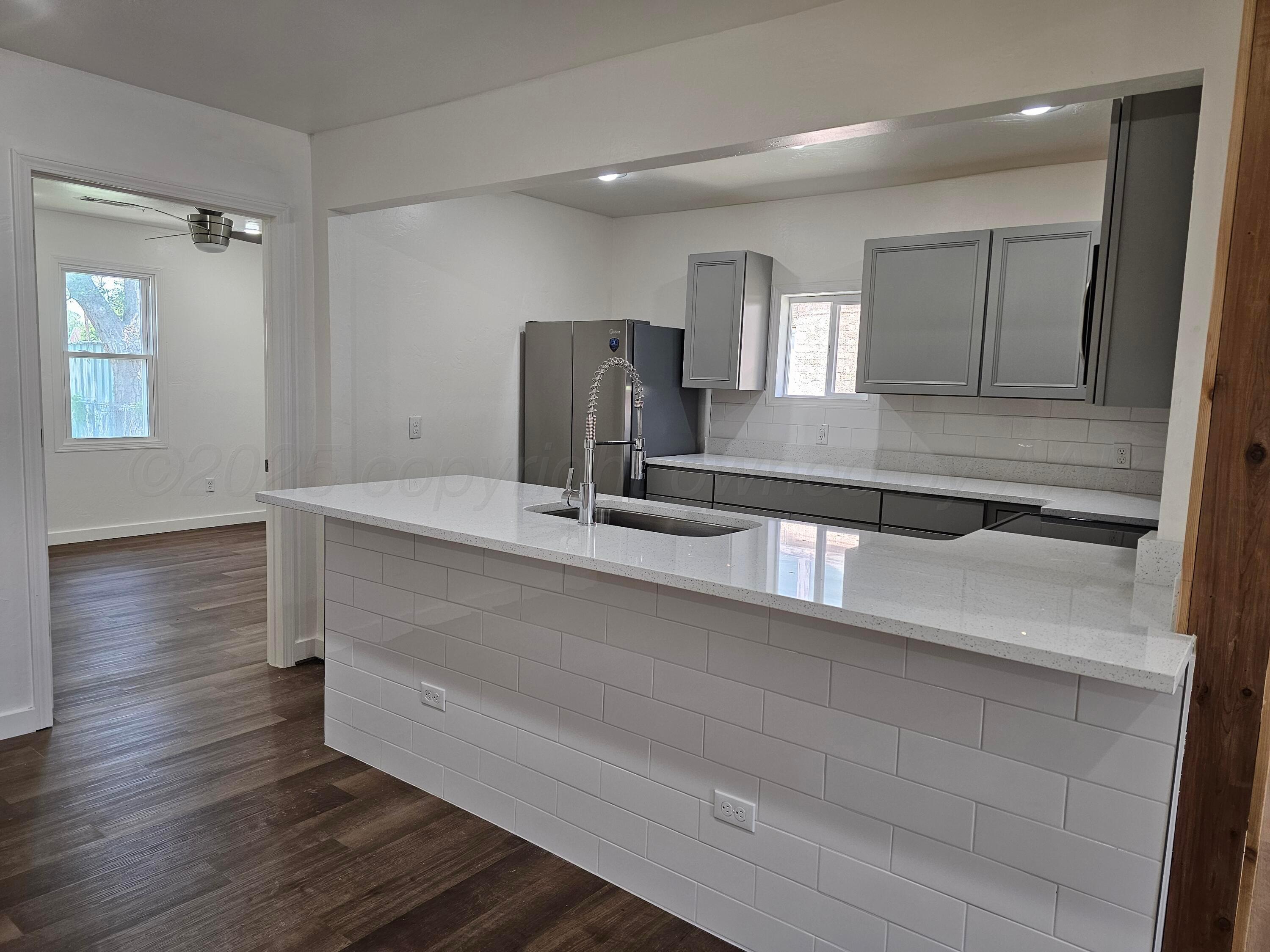702 S Prospect Street, Amarillo, Alaska image 2