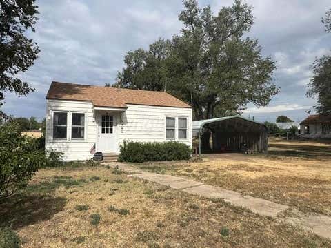 Homes For Sale - 105 S Plummer Street<br/> Darrouzett, TX 79024