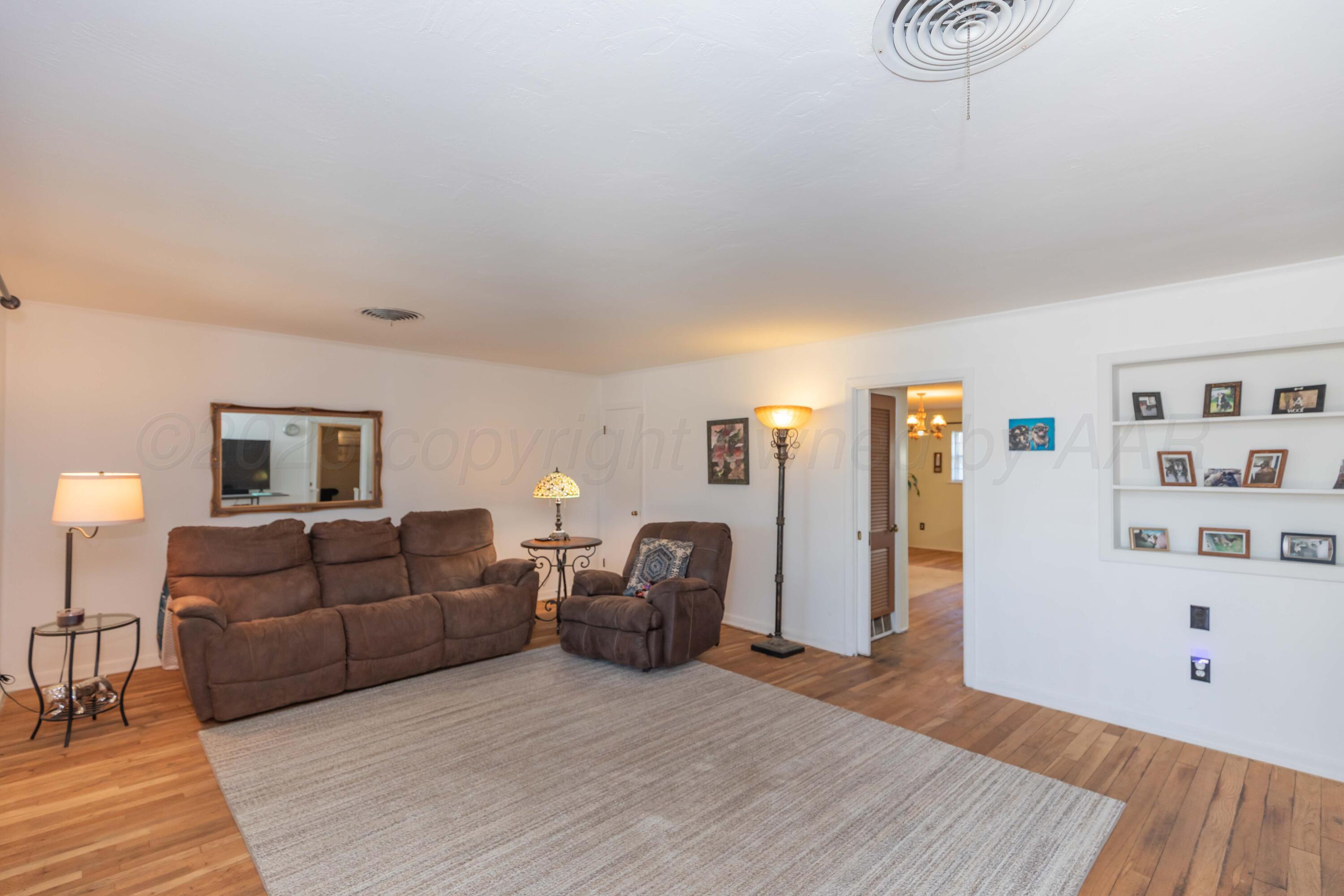 714 Montana Street, Borger, Alaska image 6