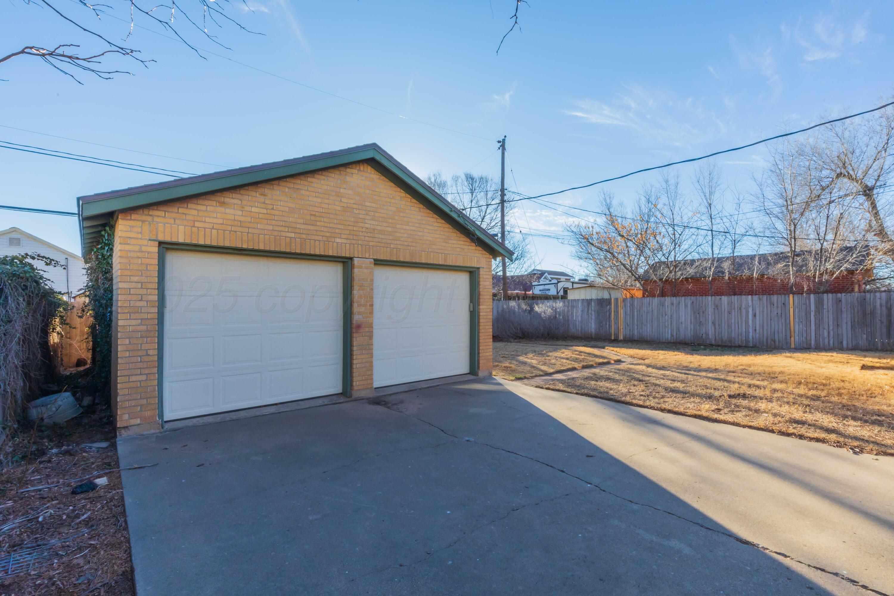 1209 S Travis Street, Amarillo, Texas image 36