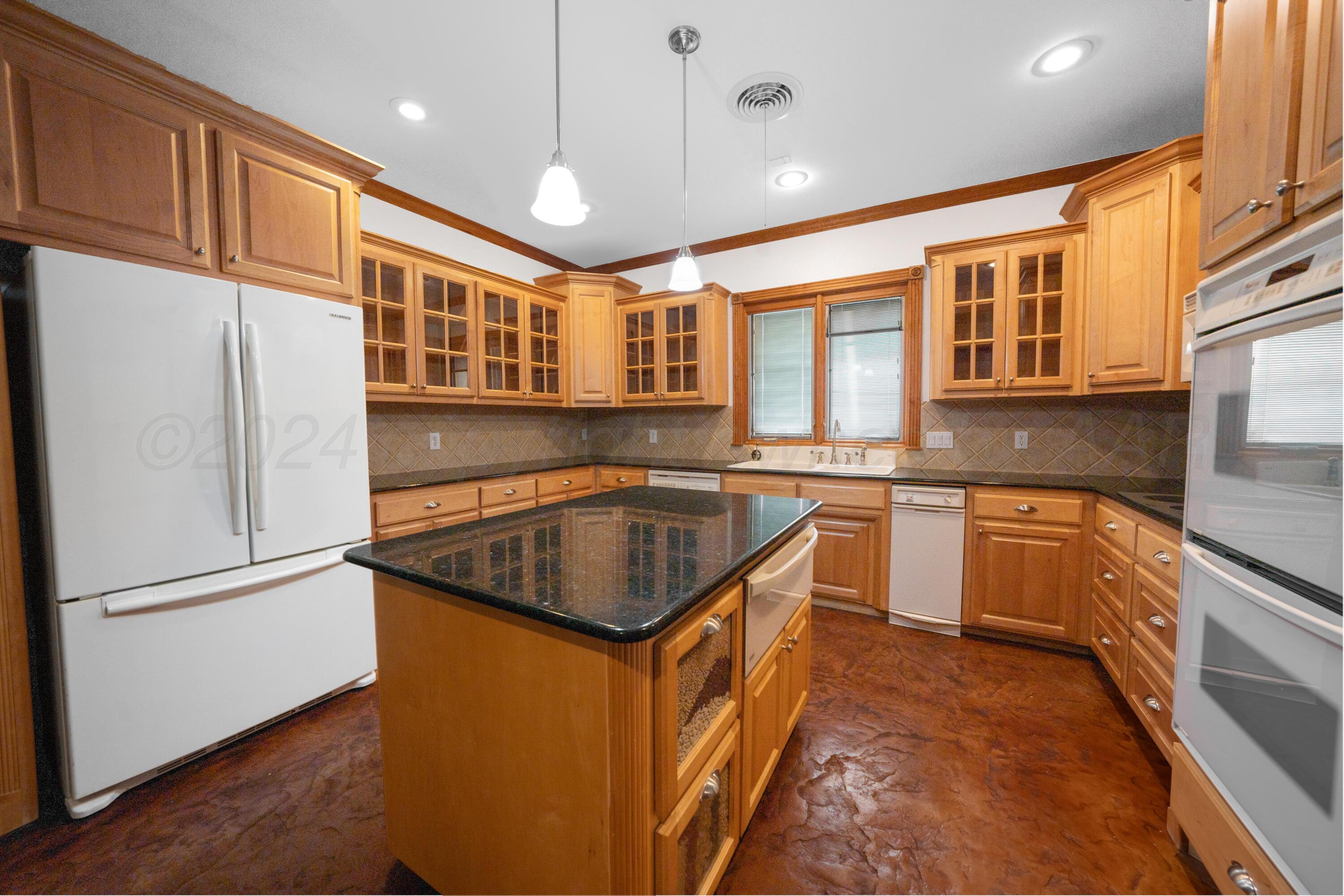 17300 White Wing Road, Canyon, Texas image 17