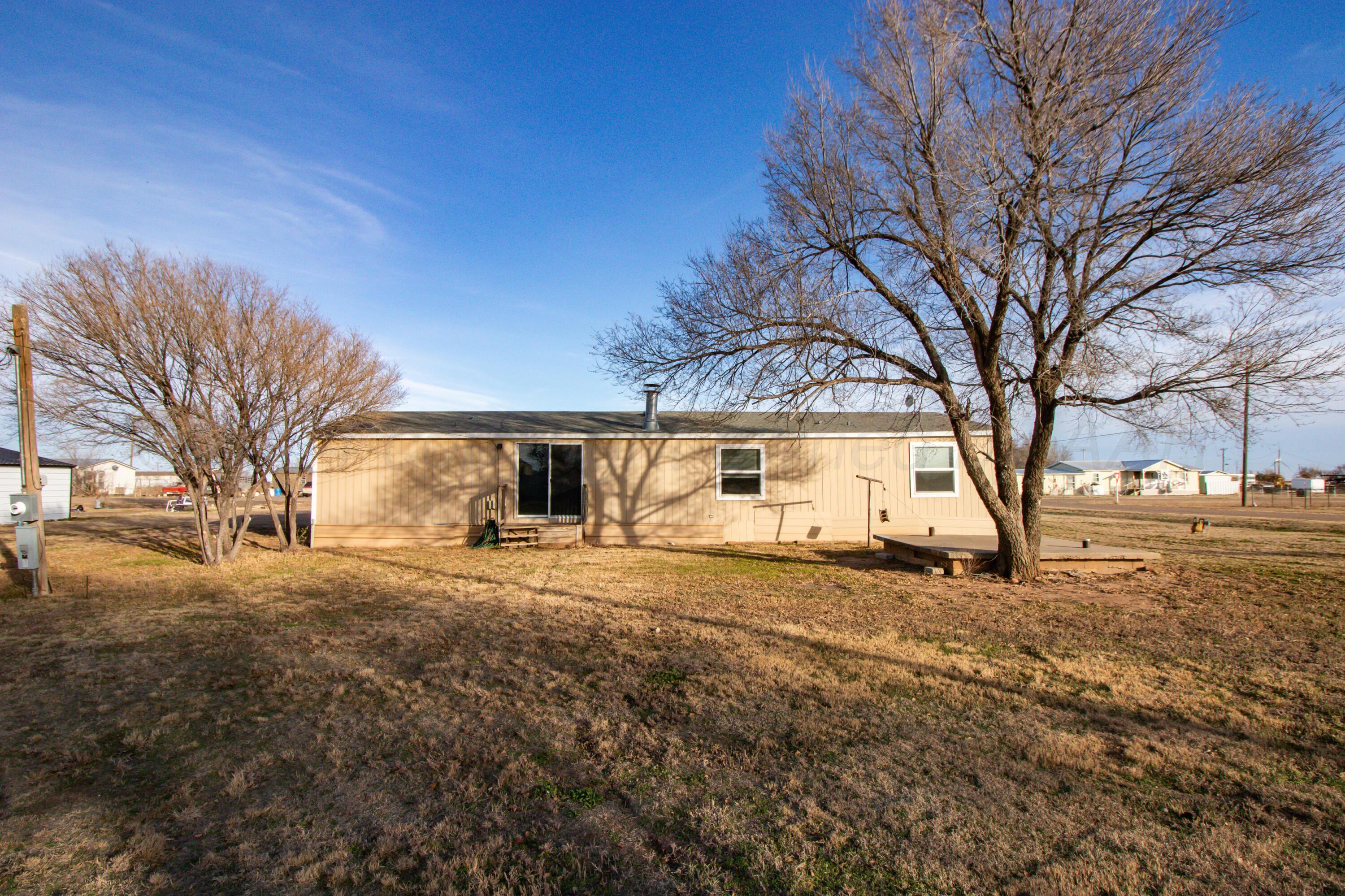 710 Dyer Street, Claude, Texas image 28