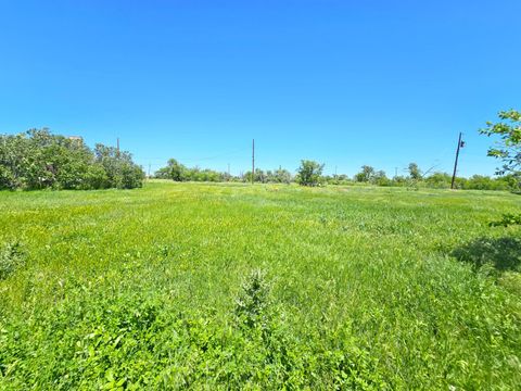 Vacant Land For Sale - 528 W Elm Avenue<br/> Gray County, Pampa, TX 79065