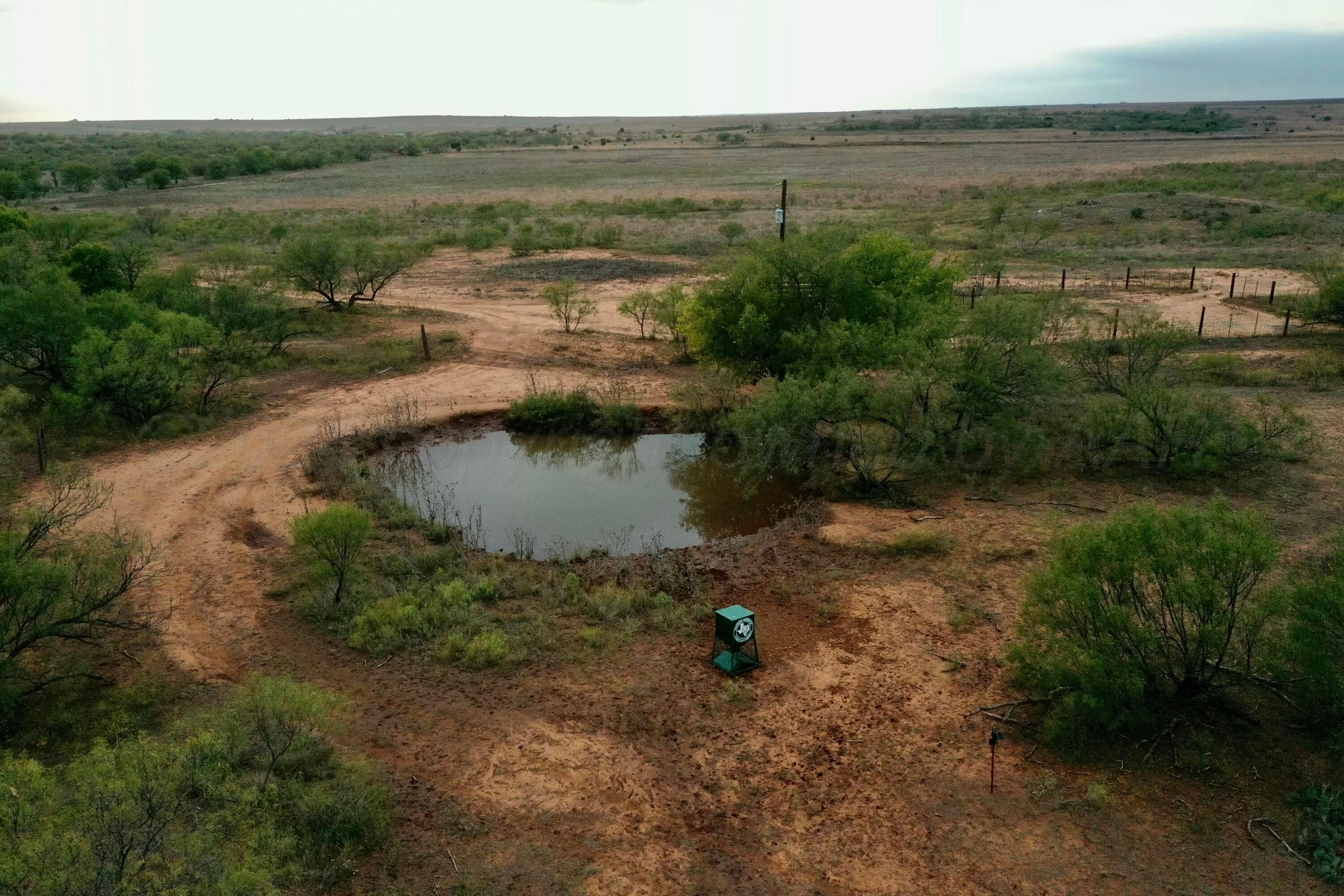 Cr H, Estelline, Texas image 3