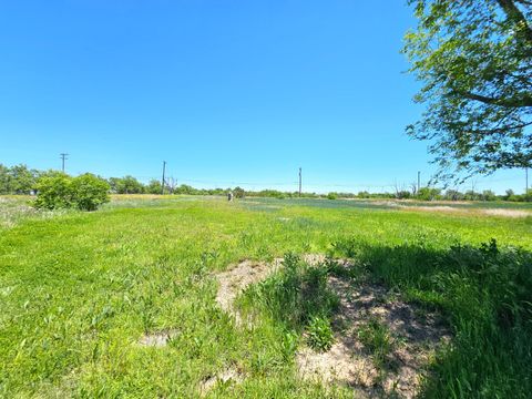Homes For Sale - 711 S Gray Street<br/> Pampa, TX 79065
