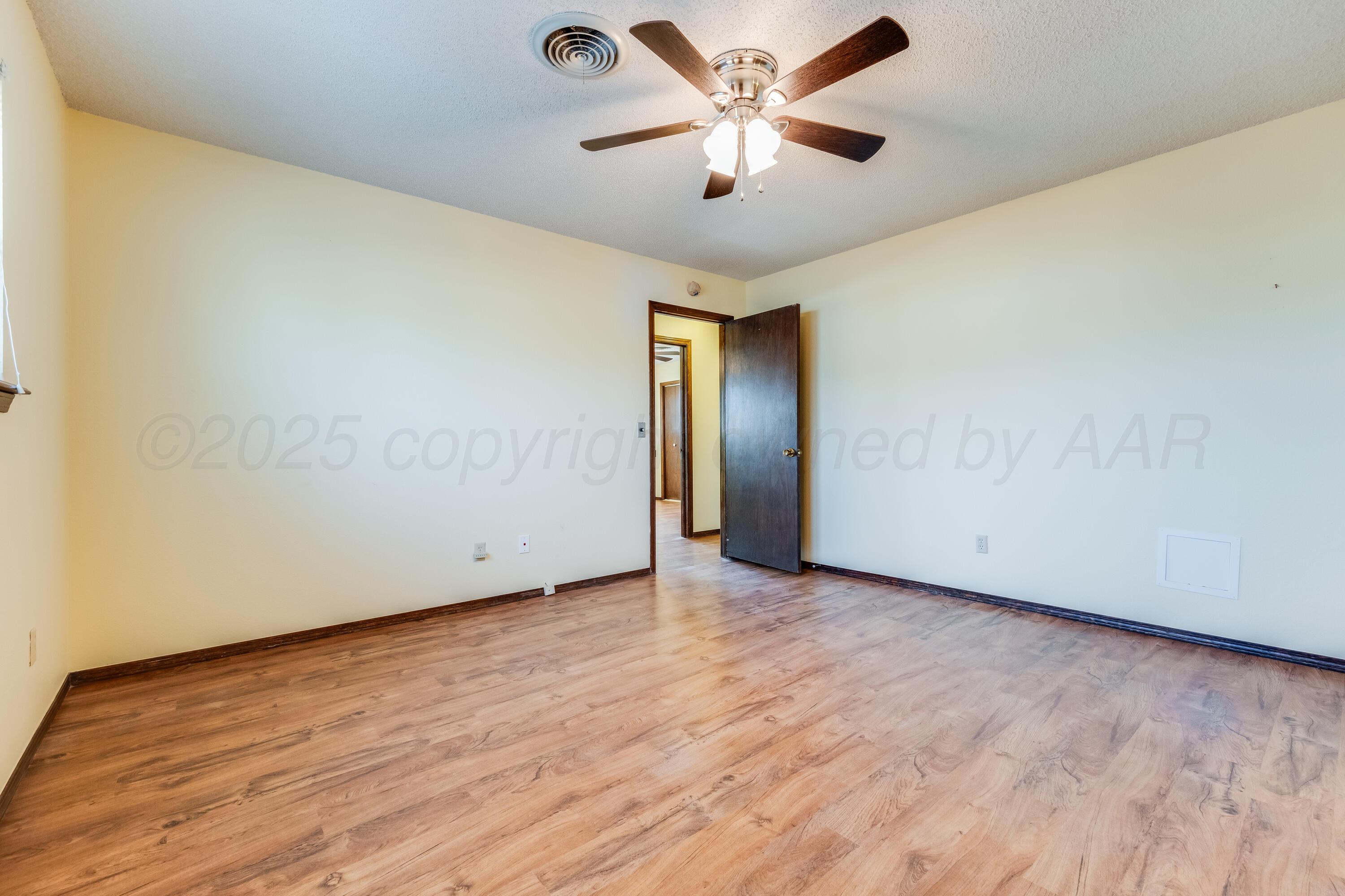 136 Ironwood Street, Hereford, Texas image 13