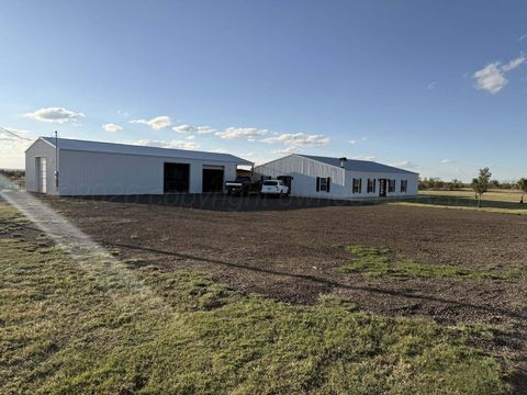 Homes For Sale - 218 Charlya Drive<br/> Fritch, TX 79036