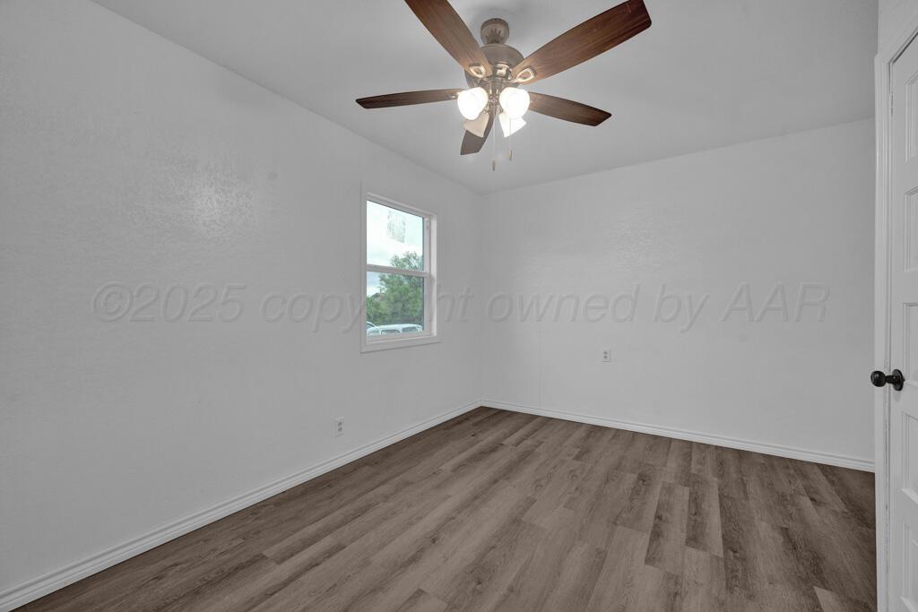 301 Estireno Street, Borger, West Virginia image 19
