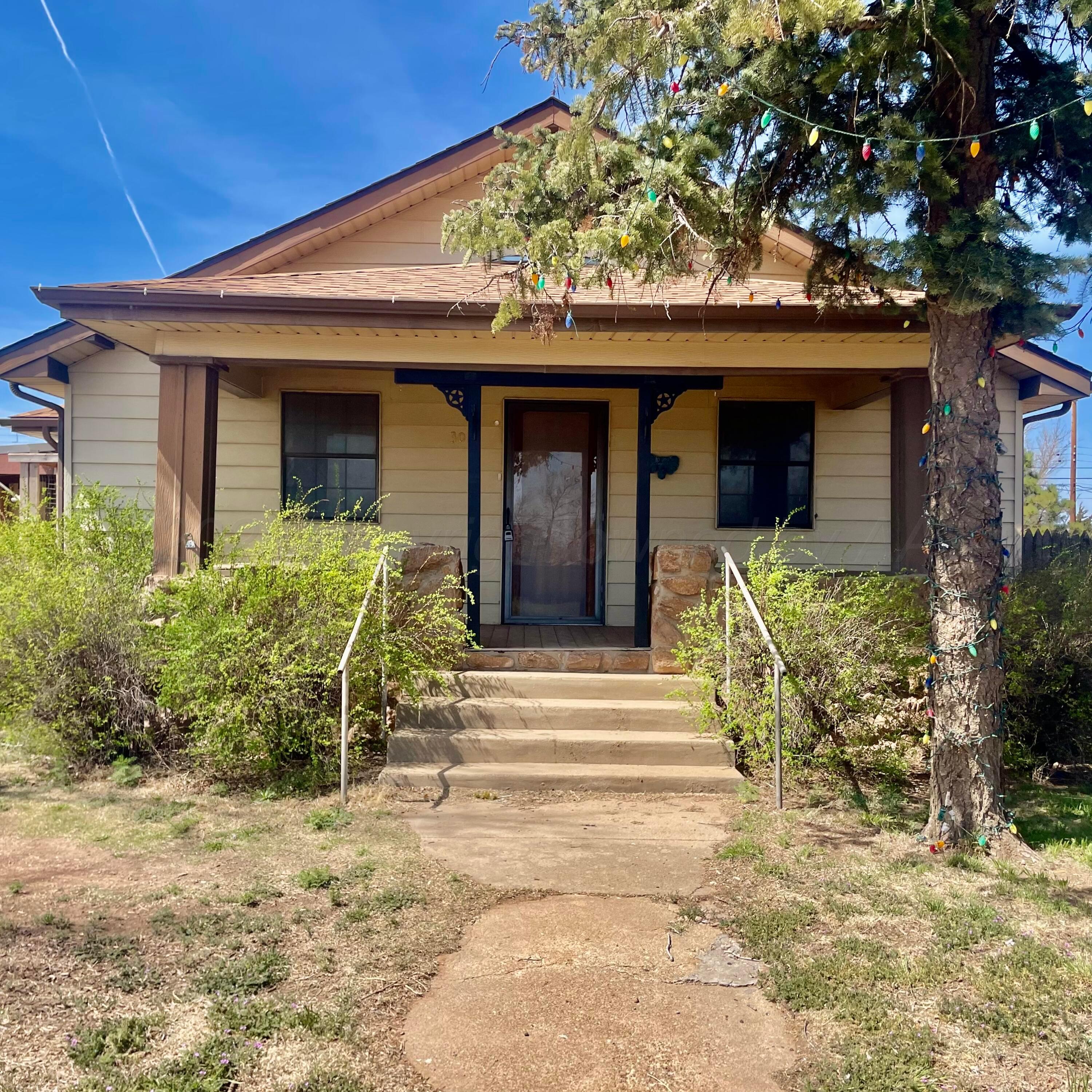 301 N Main Street, Vega, Texas image 1