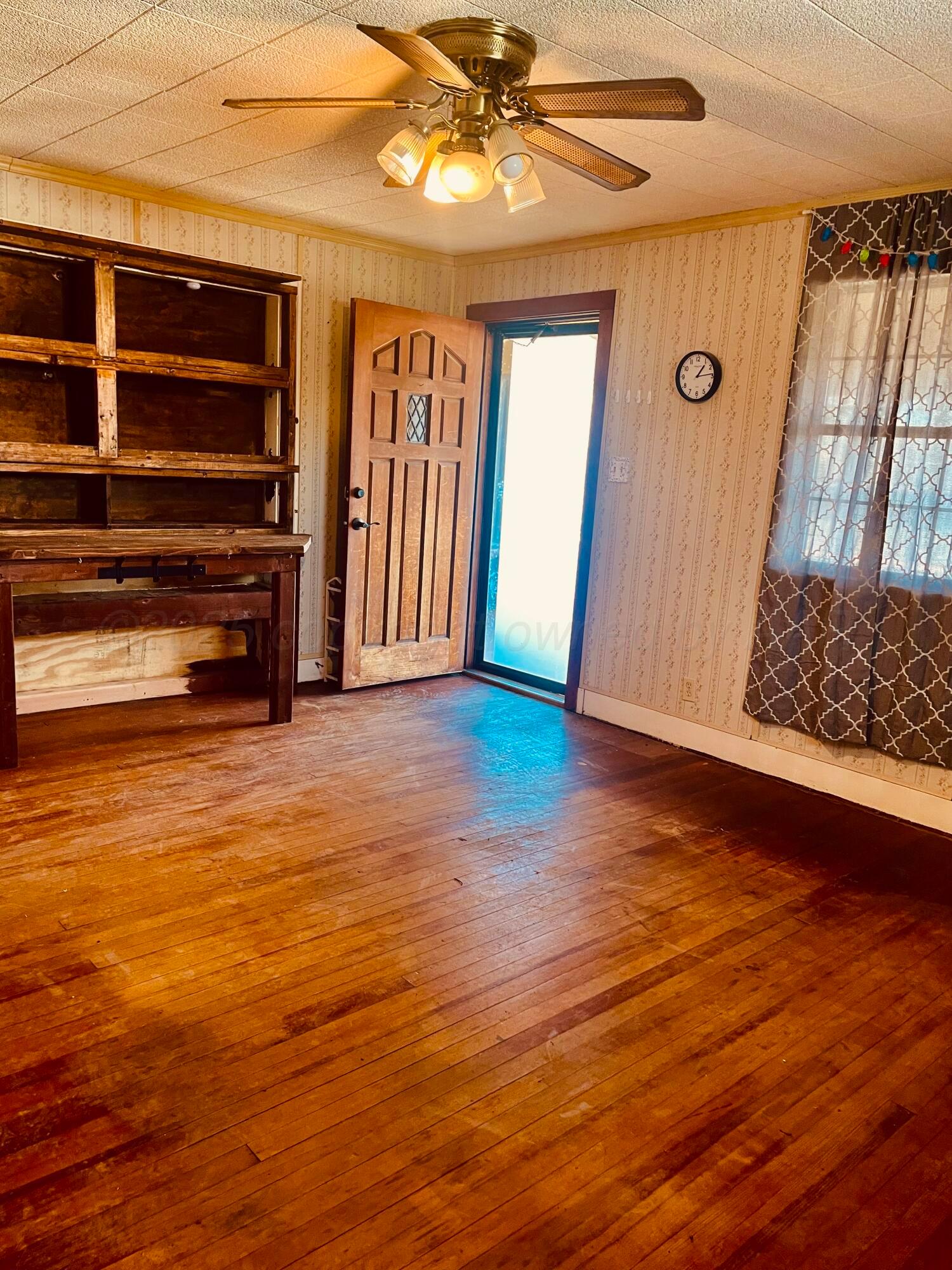 301 N Main Street, Vega, Texas image 4