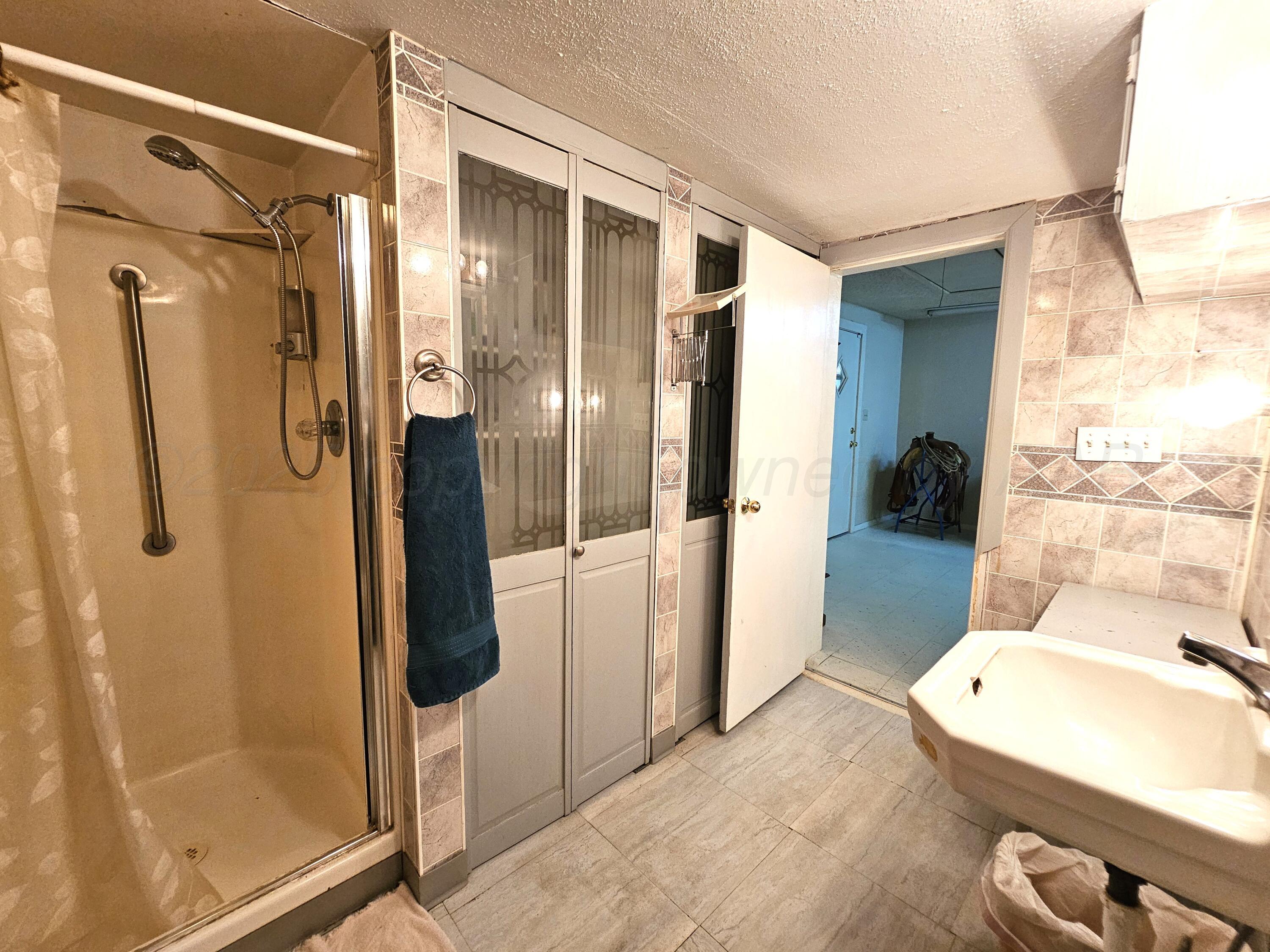 310 S Mobeetie Street, Wheeler, Alaska image 17
