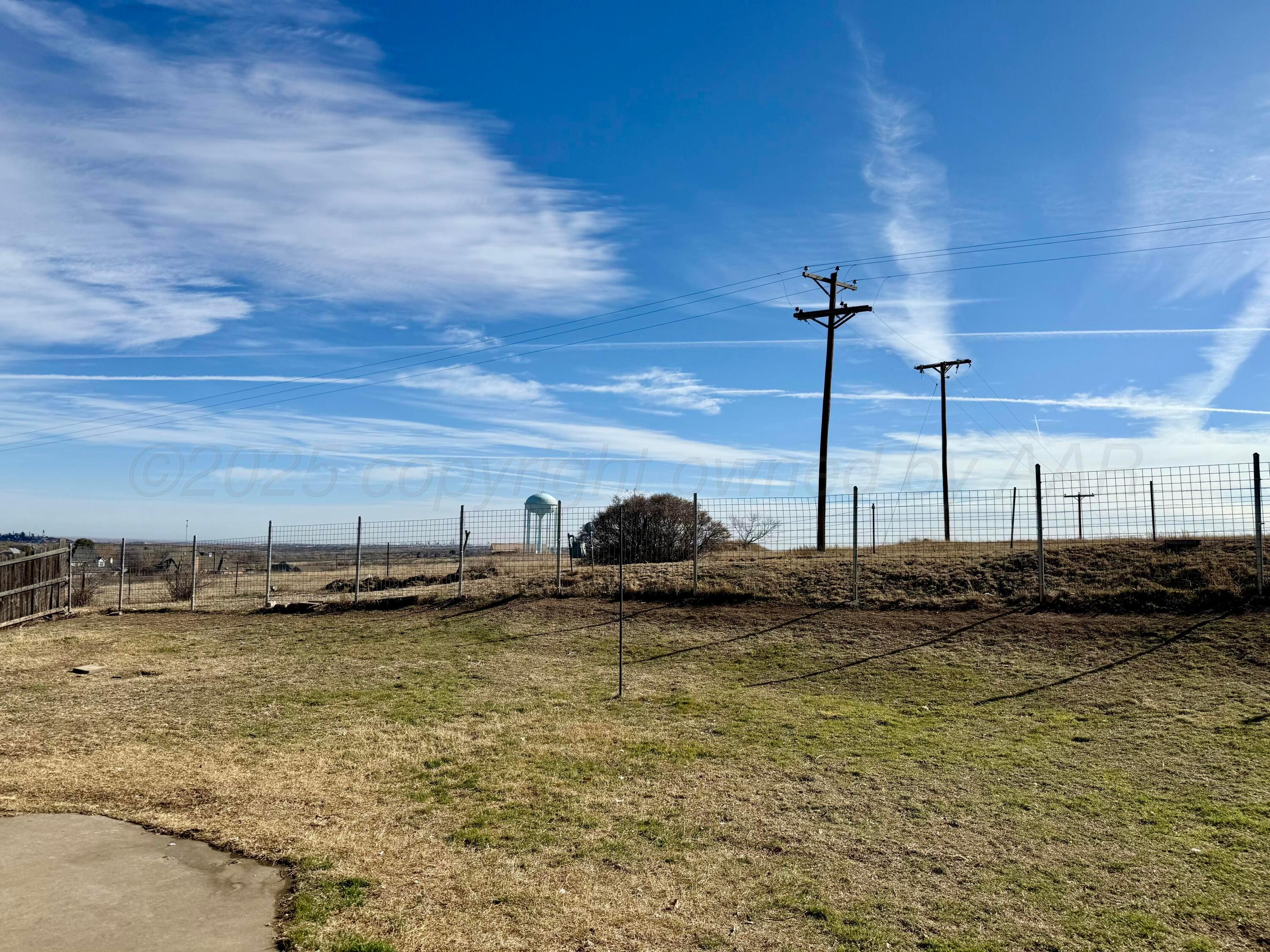 805 W Skyline Drive, Borger, Texas image 33