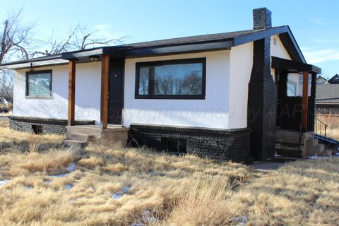 Homes For Sale - 903 E 4th Street<br/> Carson County, Panhandle, TX 79068