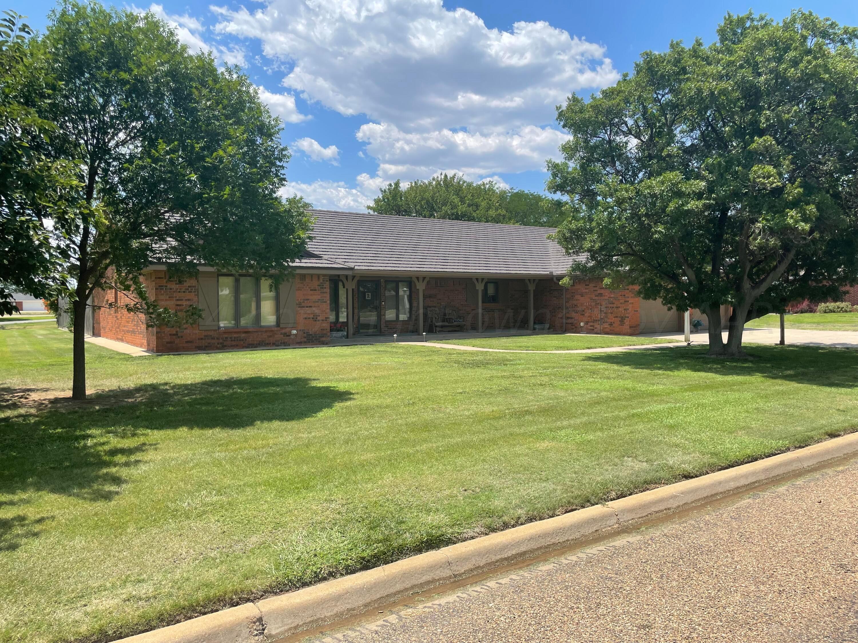 201 Pecan Ave Ave, Panhandle, Texas image 1