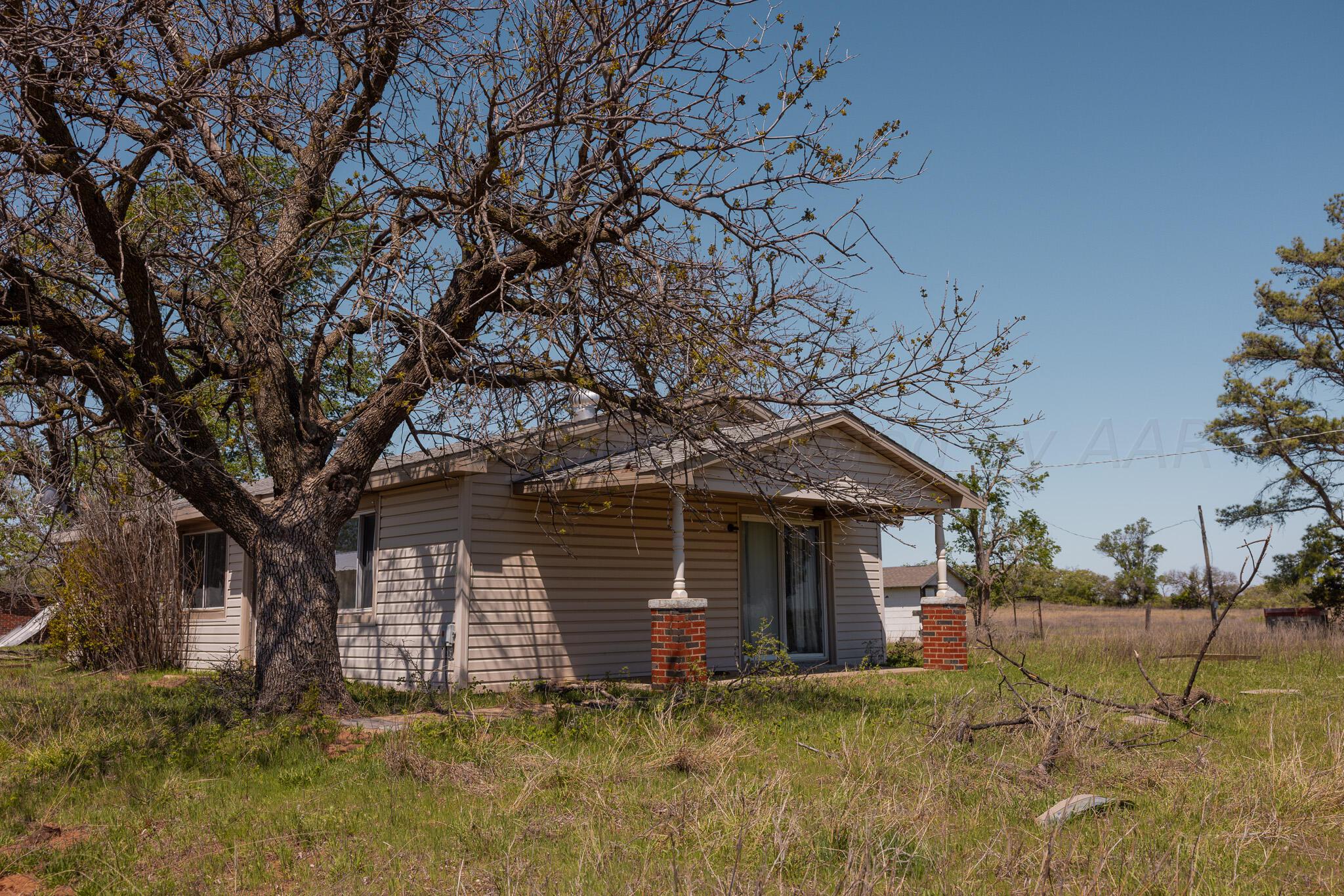 Terry Place, Shamrock, Texas image 7