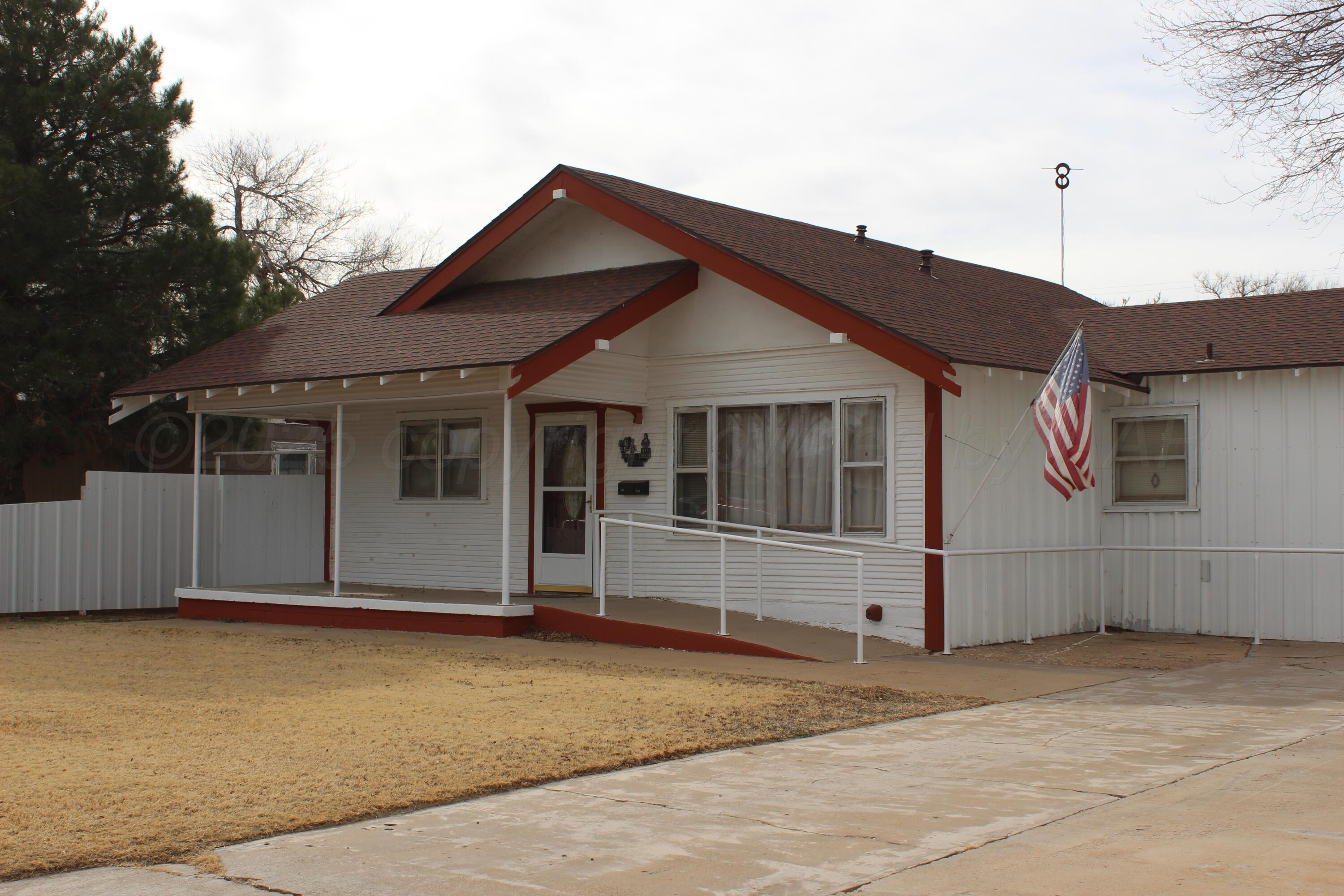 413 Avenue J, Hereford, Texas image 2