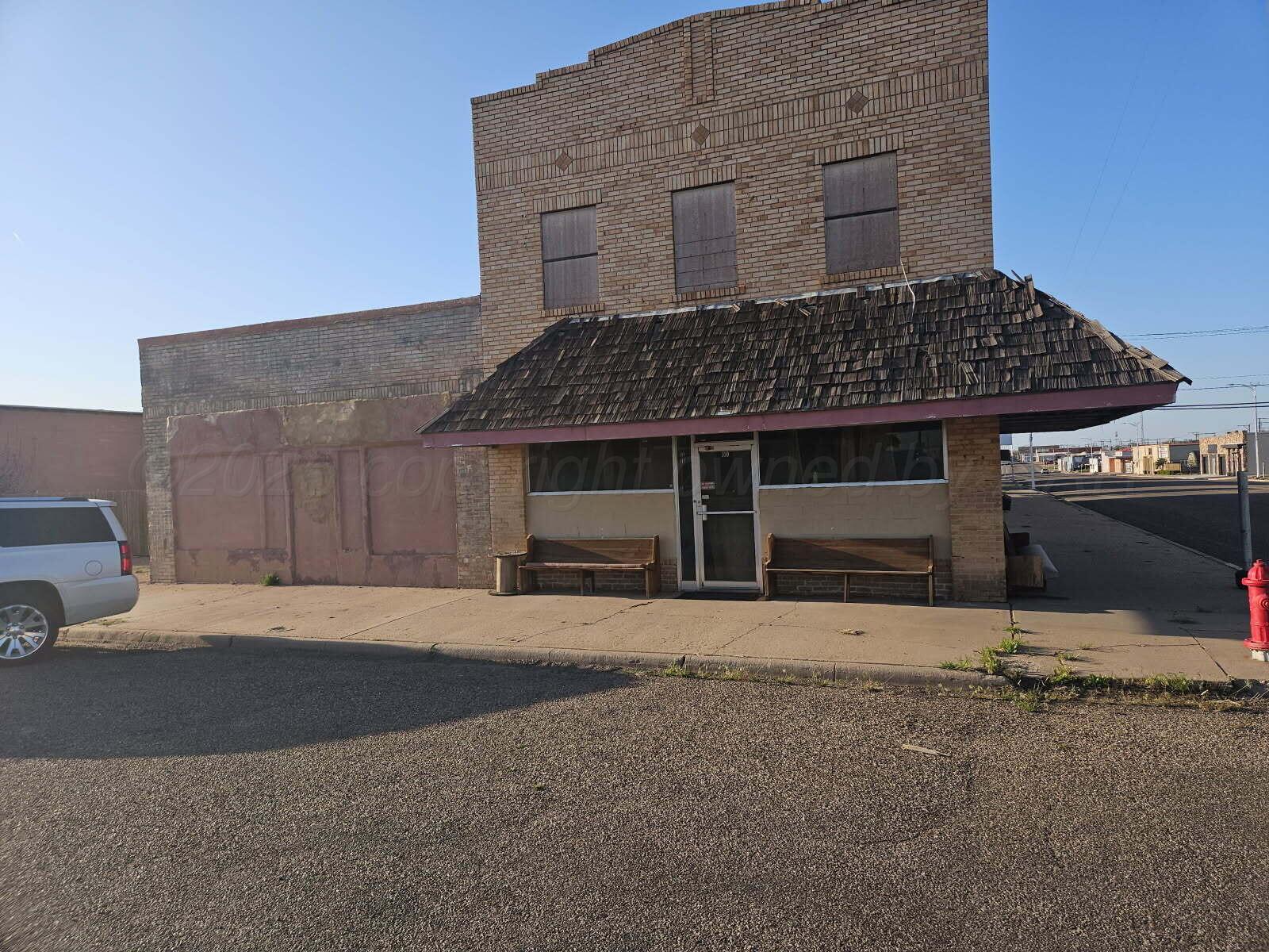 418 S Main Street, Borger, Alaska image 1