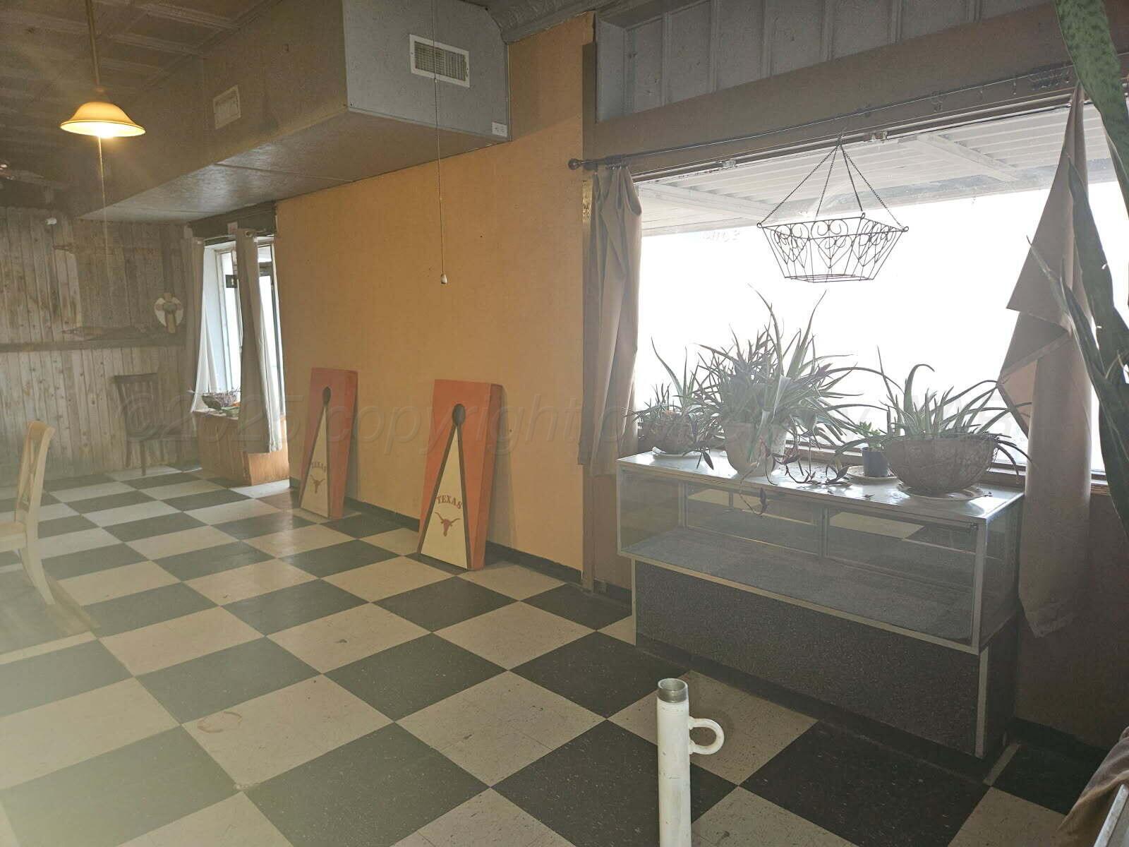 418 S Main Street, Borger, Alaska image 5