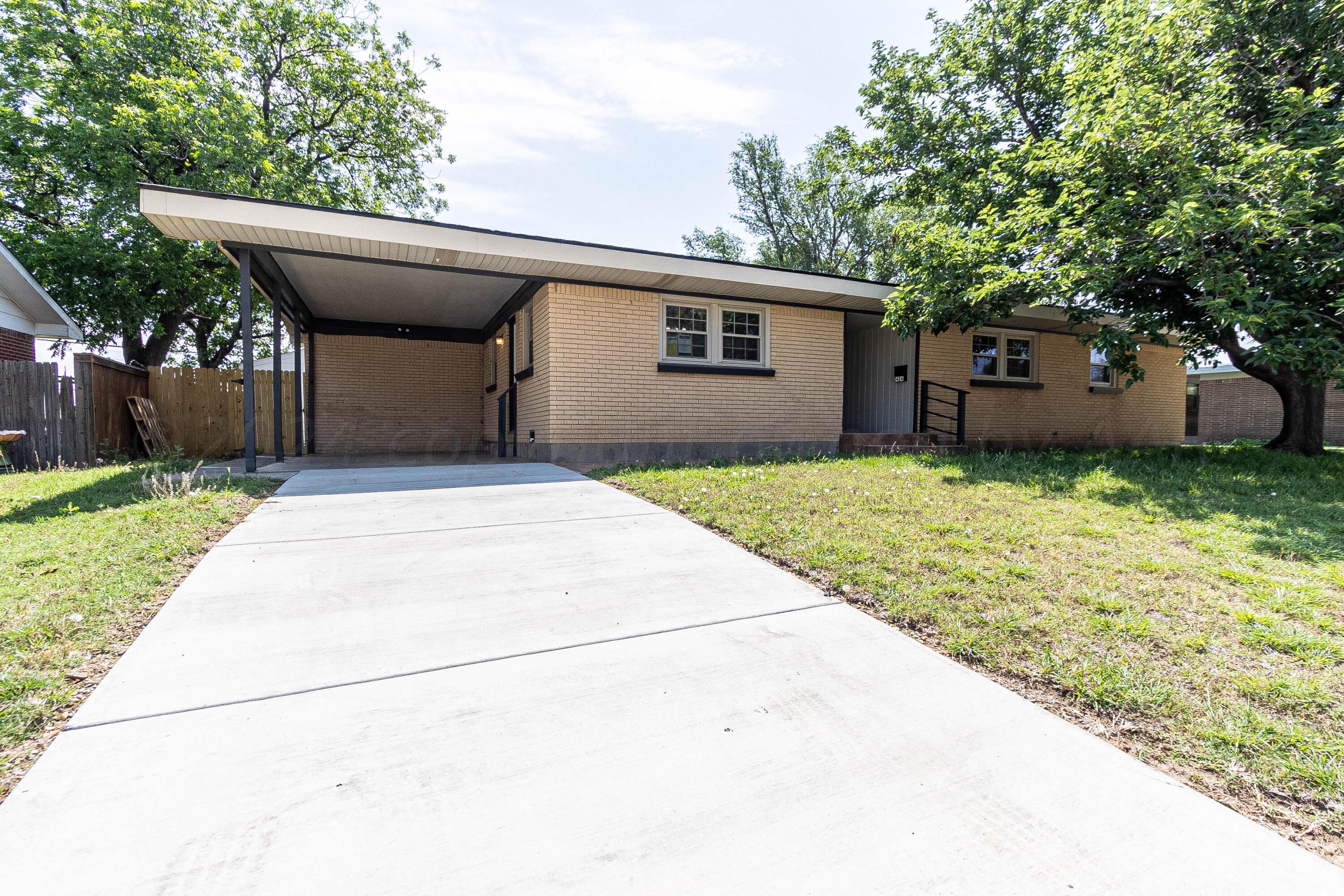 2424 Navajo Road, Pampa, Texas image 3