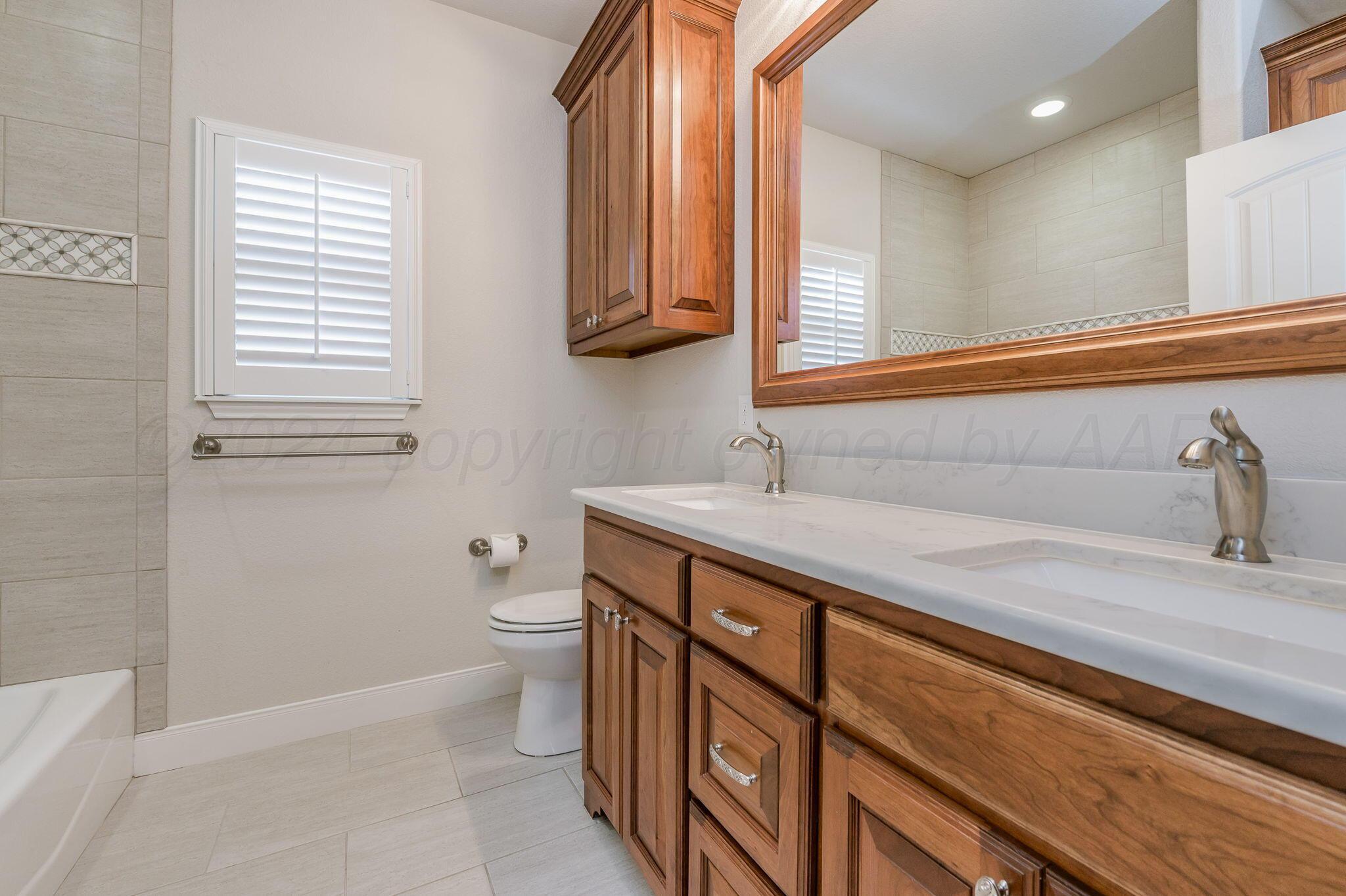 100 N Pratt Street #3, Claude, Texas image 31