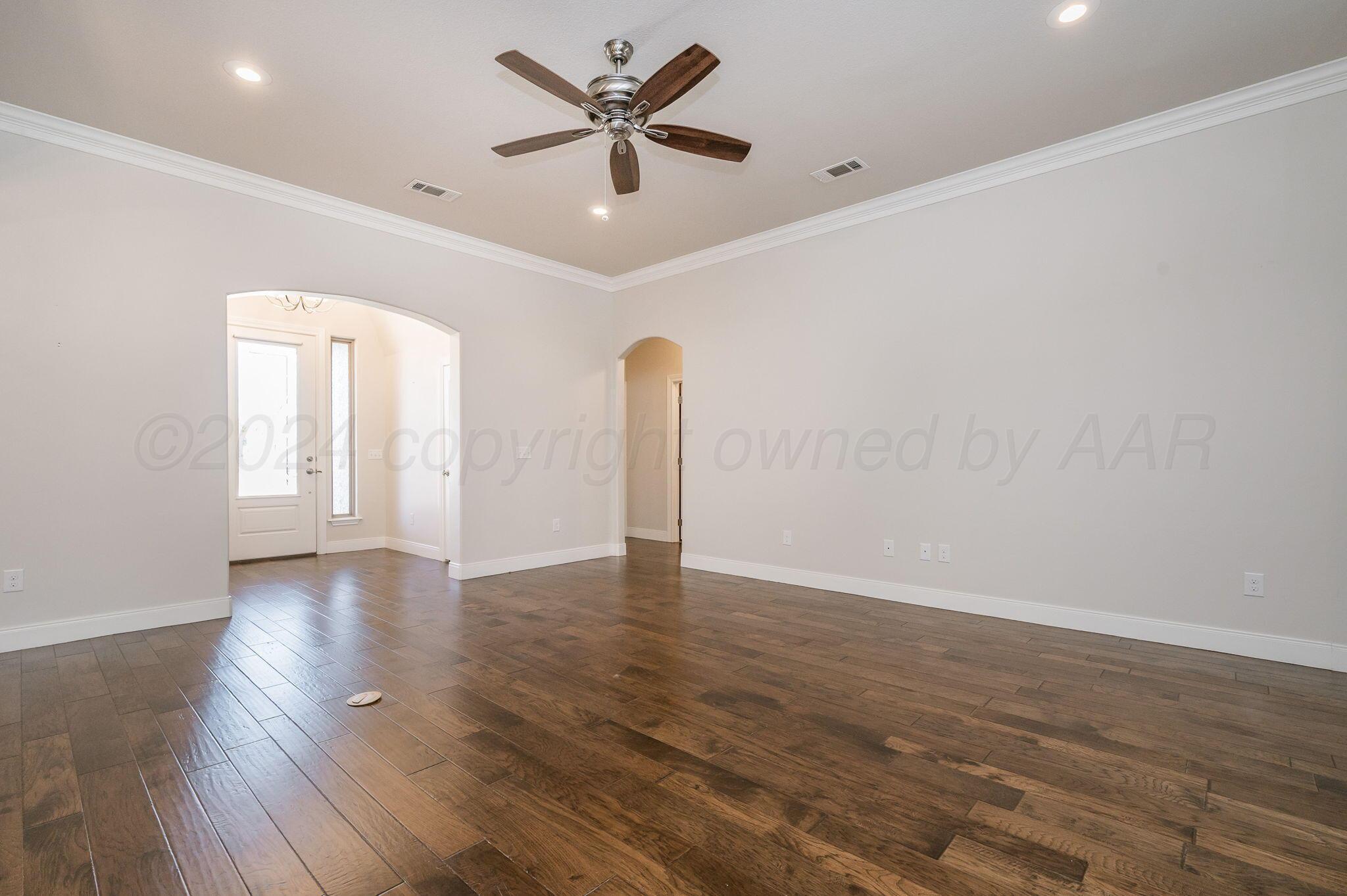100 N Pratt Street #3, Claude, Texas image 8