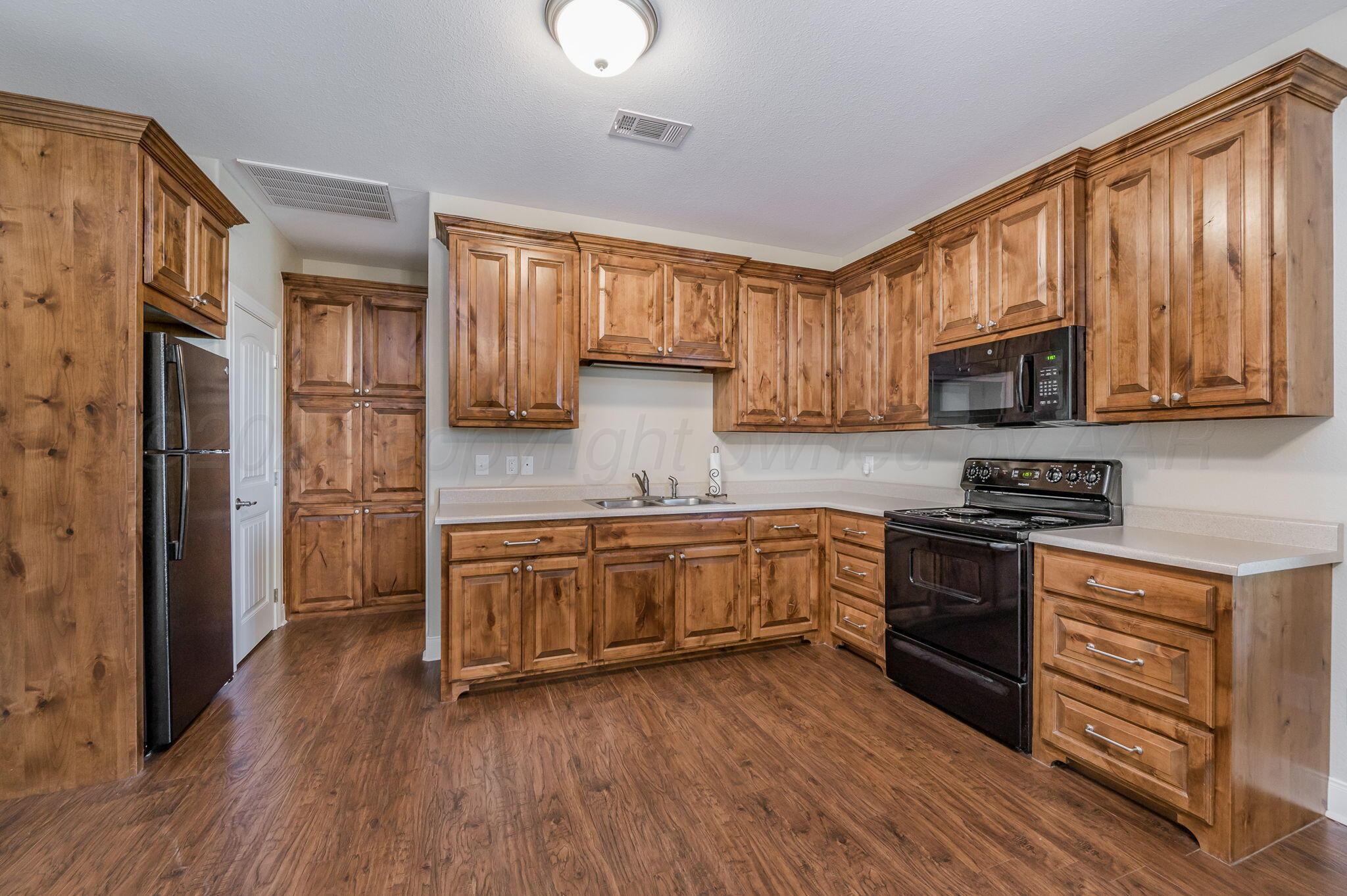 100 N Pratt Street #3, Claude, Texas image 39