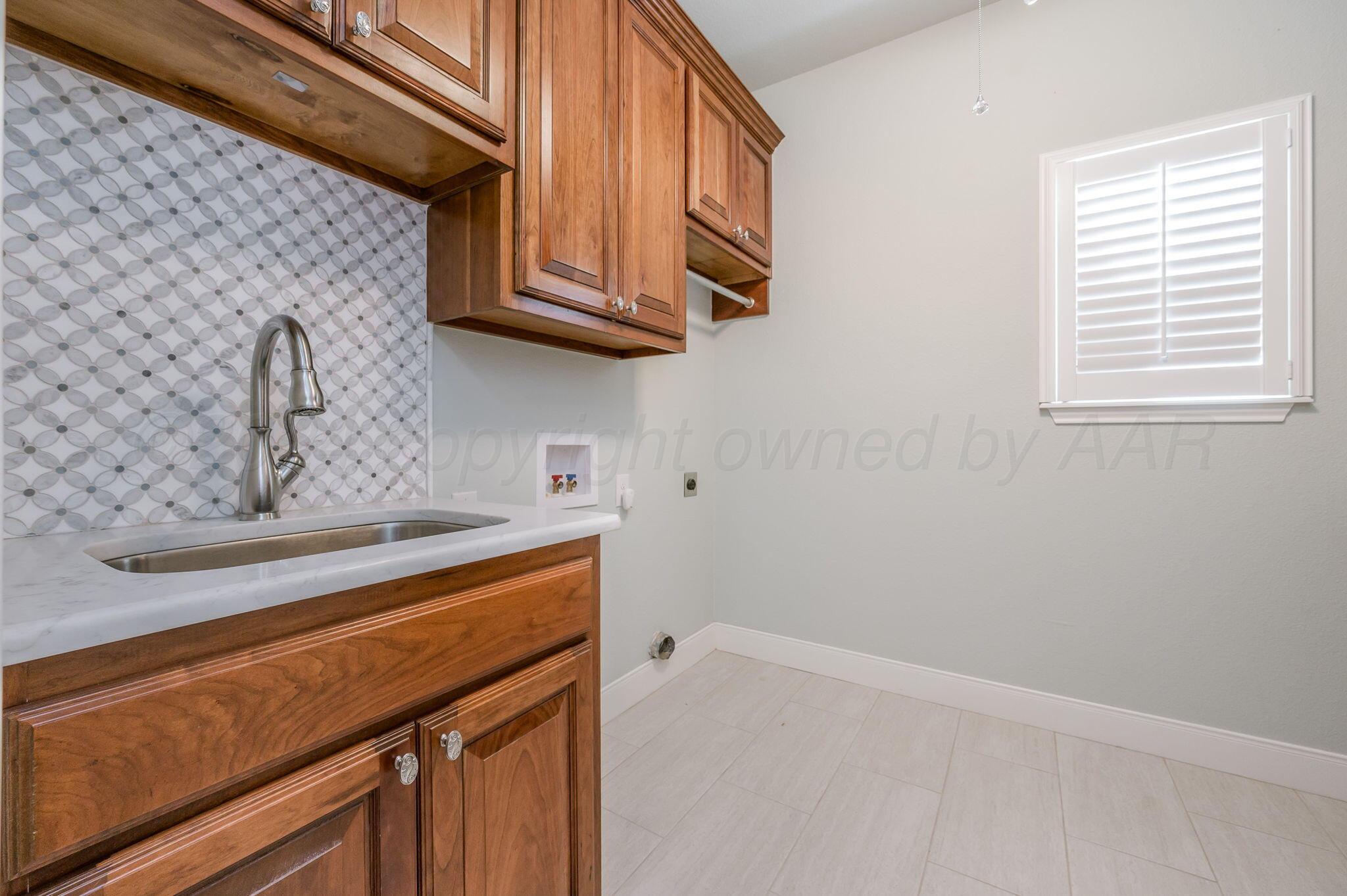 100 N Pratt Street #3, Claude, Texas image 33