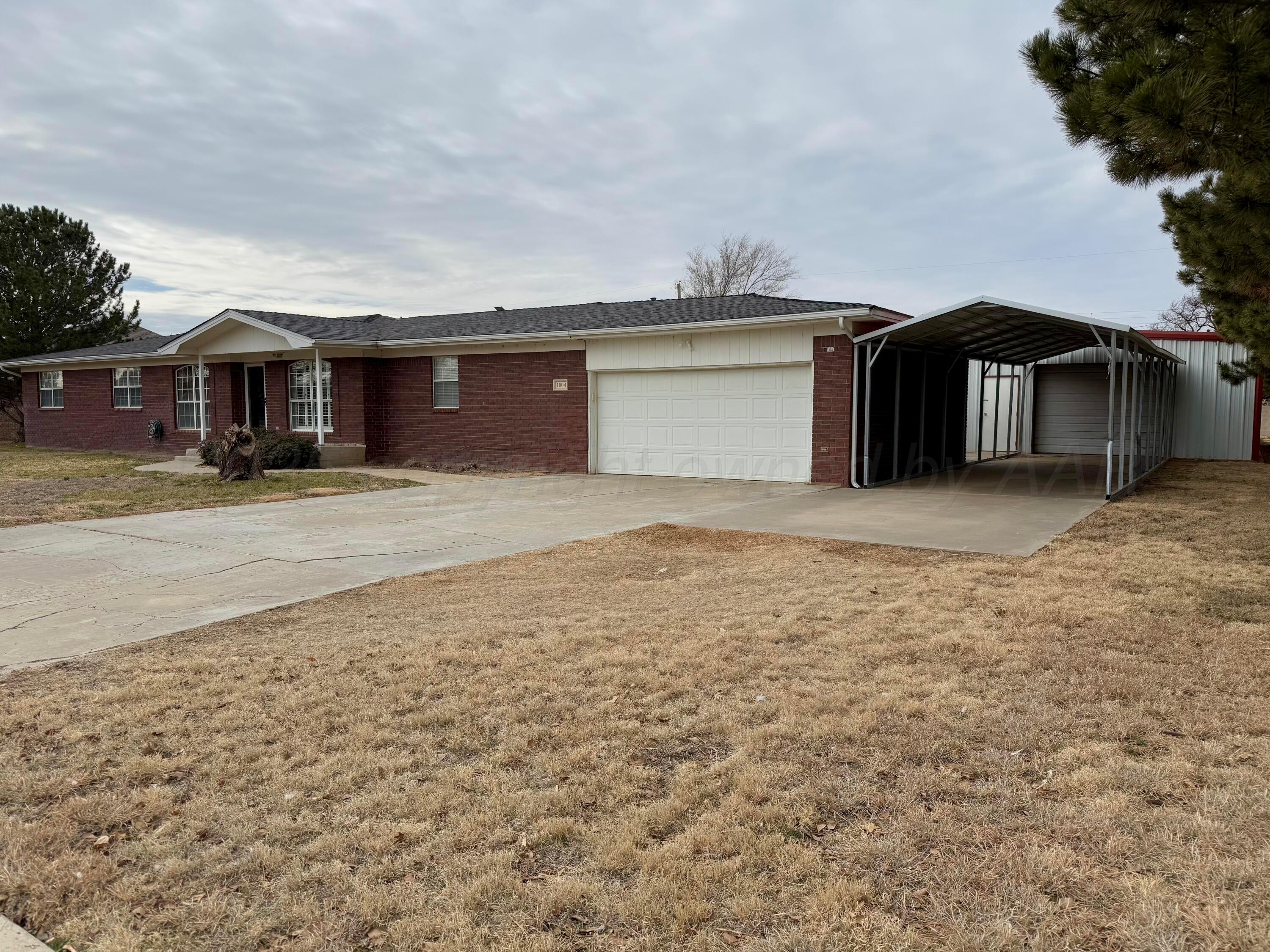 1004 Avenue Q, Sunray, Texas image 3