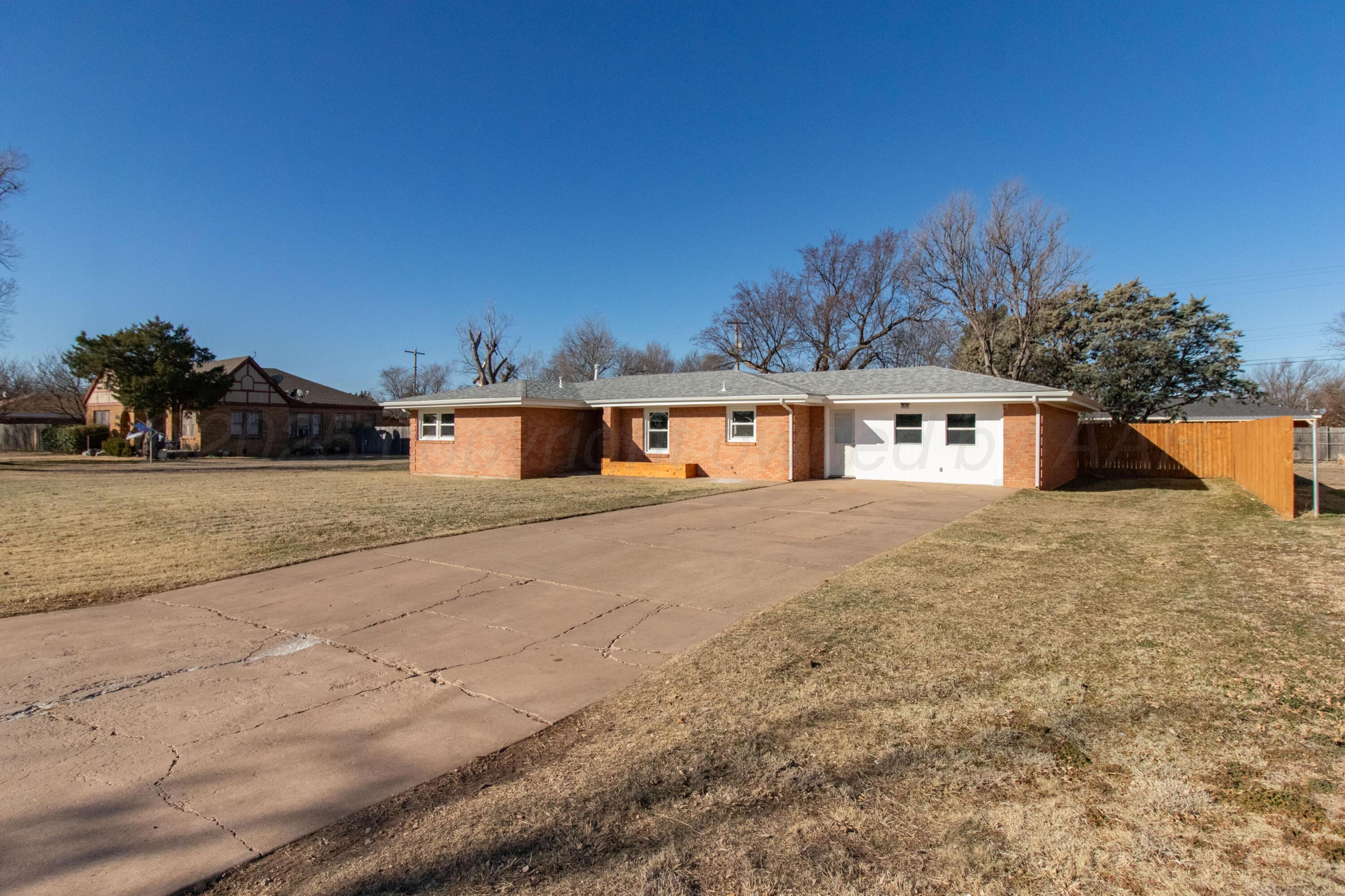 206 Dysart Street, Claude, Texas image 4