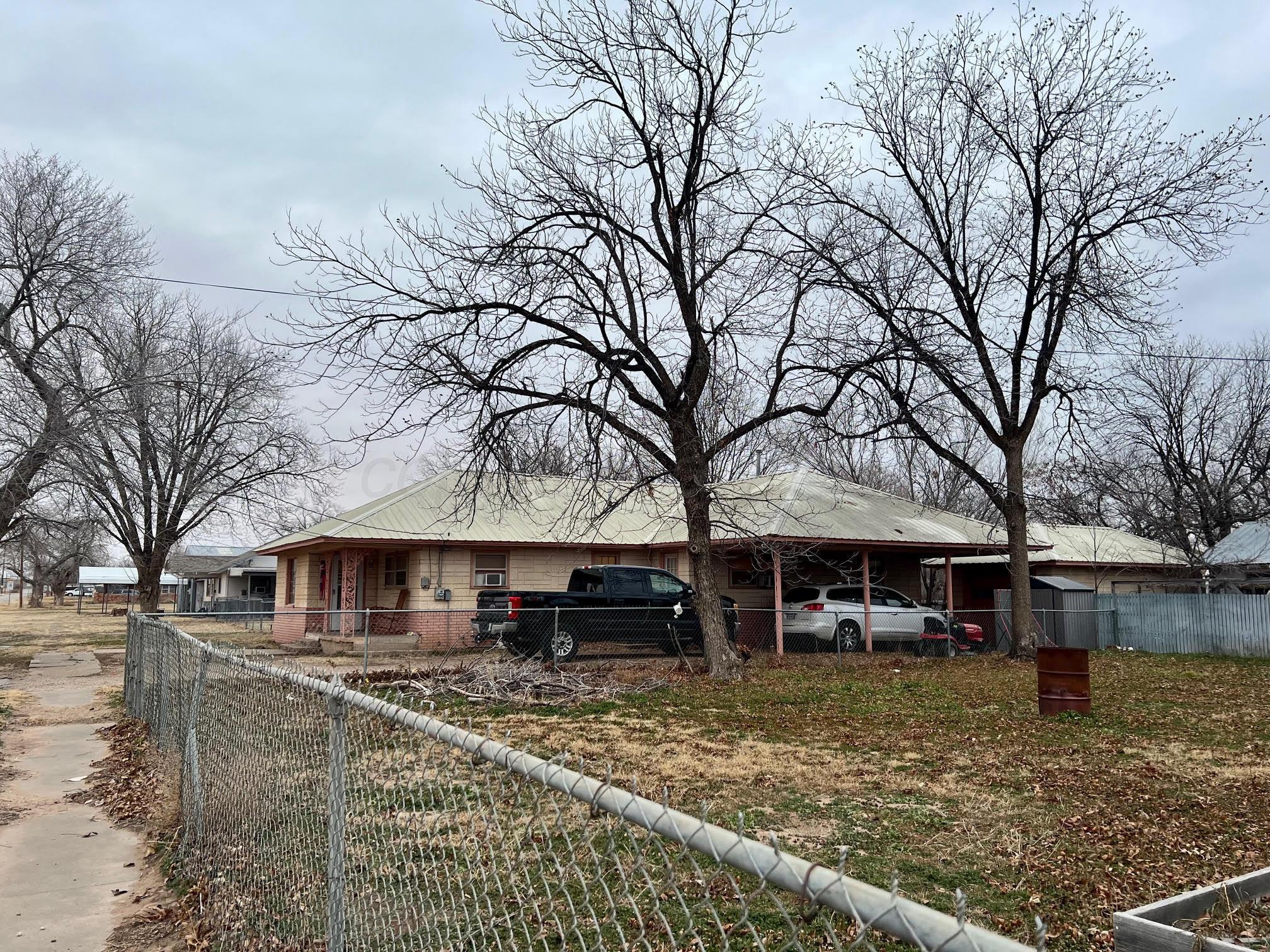 412 N 11th Street, Memphis, Texas image 16