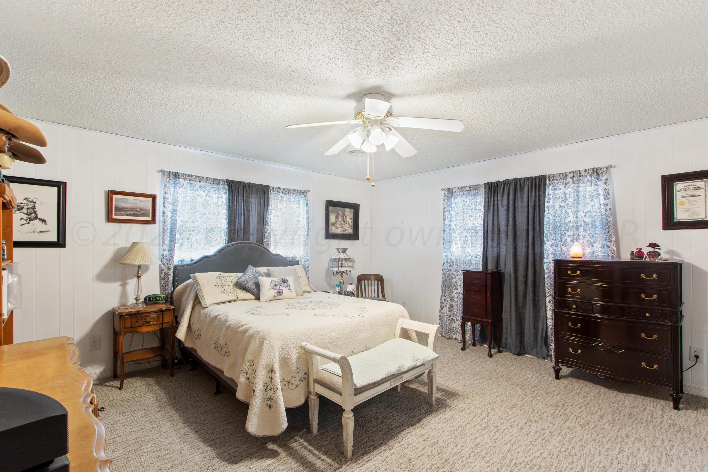 1631 N 17th Street, Memphis, Texas image 36