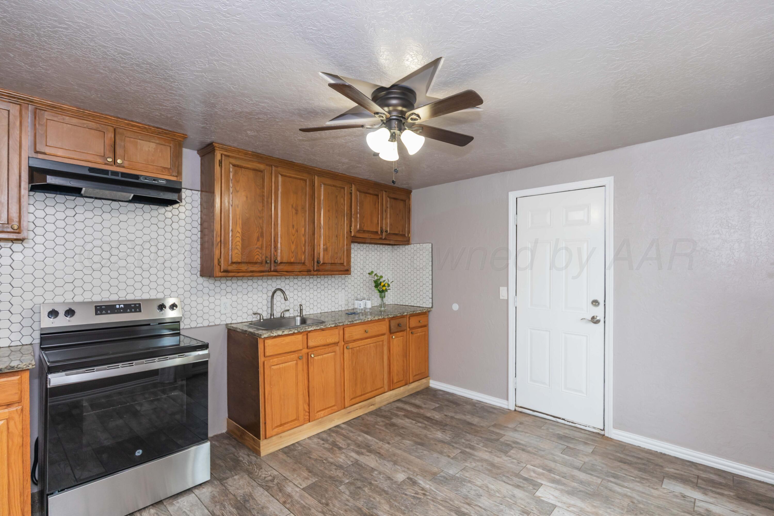 1307 N Buchanan Street, Amarillo, Texas image 8
