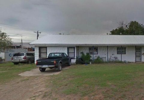 Condo For Sale - 203 Wells Street<br/> Clarendon, TX 79226