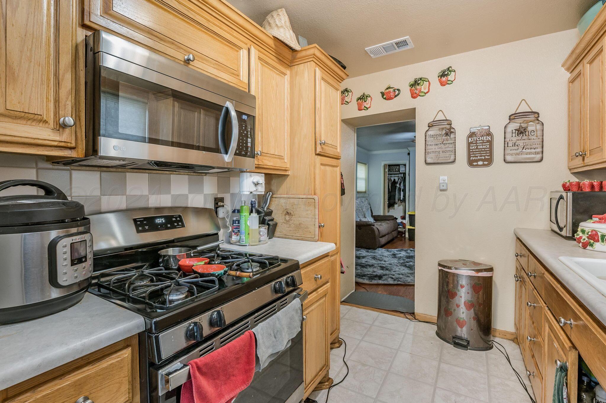 304 S Austin Street, Amarillo, Pennsylvania image 9