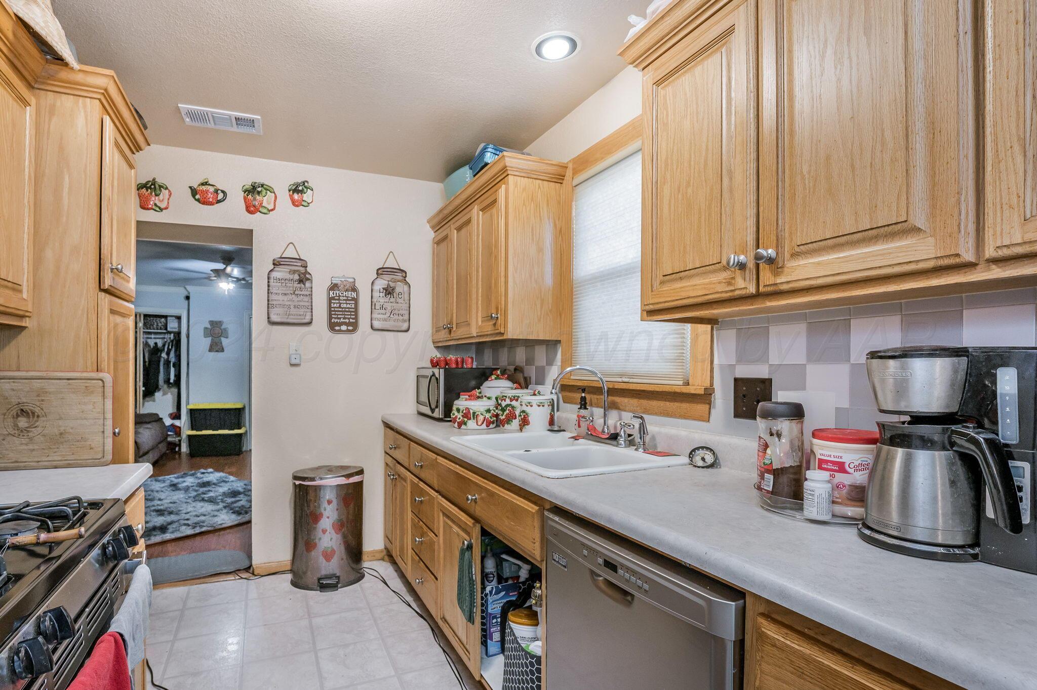 304 S Austin Street, Amarillo, Pennsylvania image 8