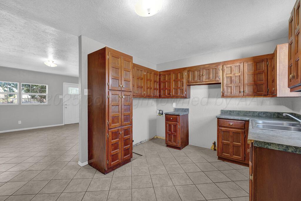 510 S Philadelphia St, Amarillo, Alaska image 5