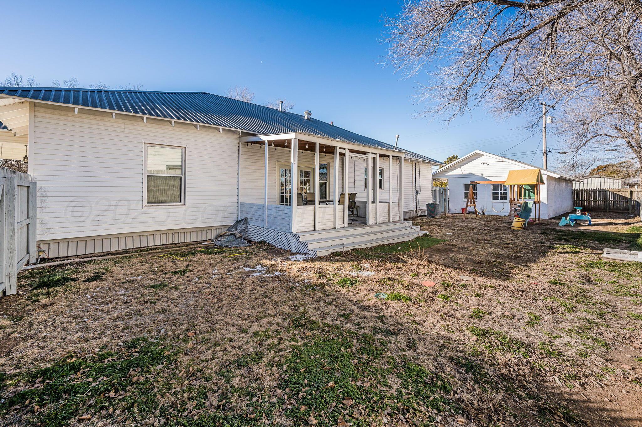 110 S Cherry Street, Claude, Texas image 21