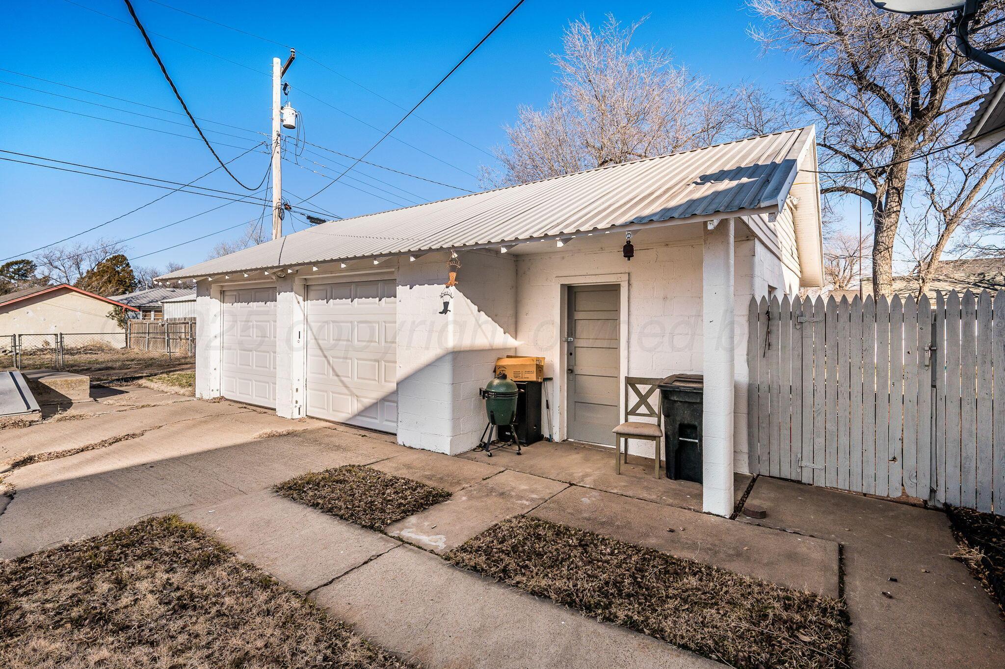 110 S Cherry Street, Claude, Texas image 24