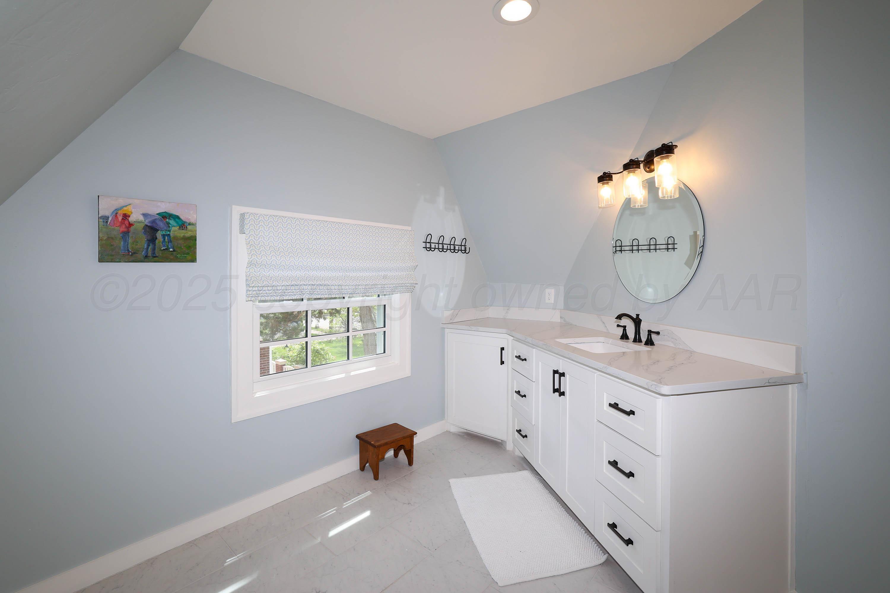 2215 S Hughes Street, Amarillo, Alaska image 44