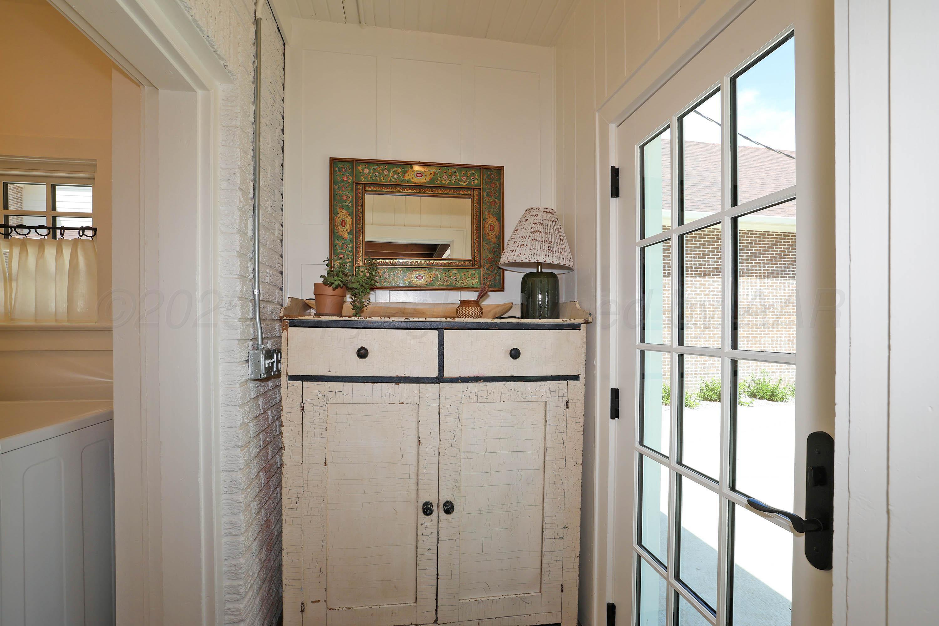2215 S Hughes Street, Amarillo, Alaska image 48