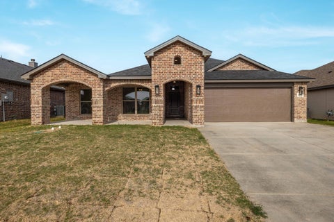 Homes For Sale - 3100 Frontier Lane<br/> Amarillo, TX 79124