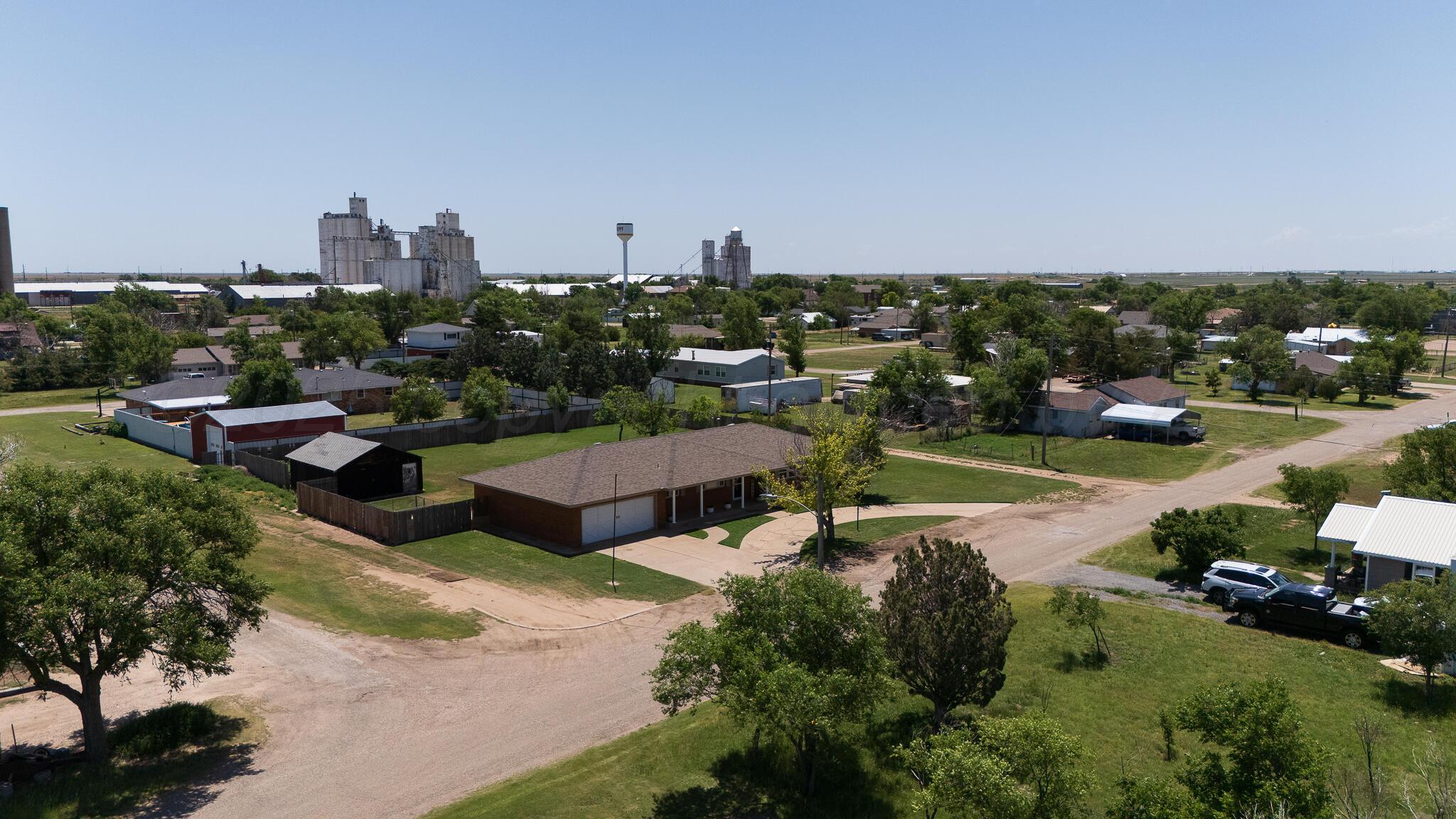 408 N Pash Avenue, Happy, Alaska image 2