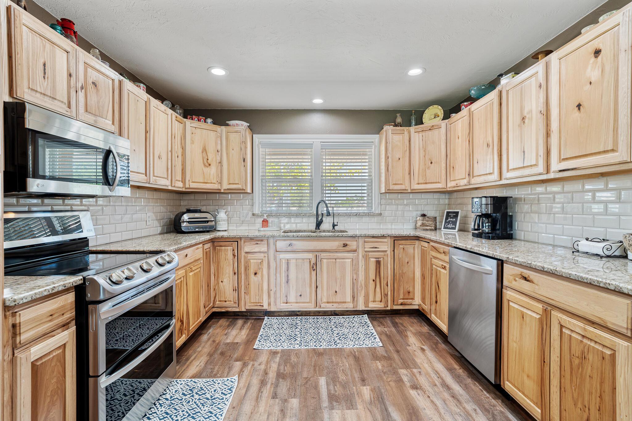 408 N Pash Avenue, Happy, Alaska image 12