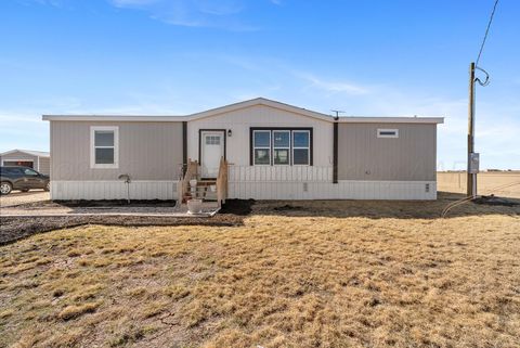 Homes For Sale - 421 W Heritage Lane<br/> Canyon, TX 79015