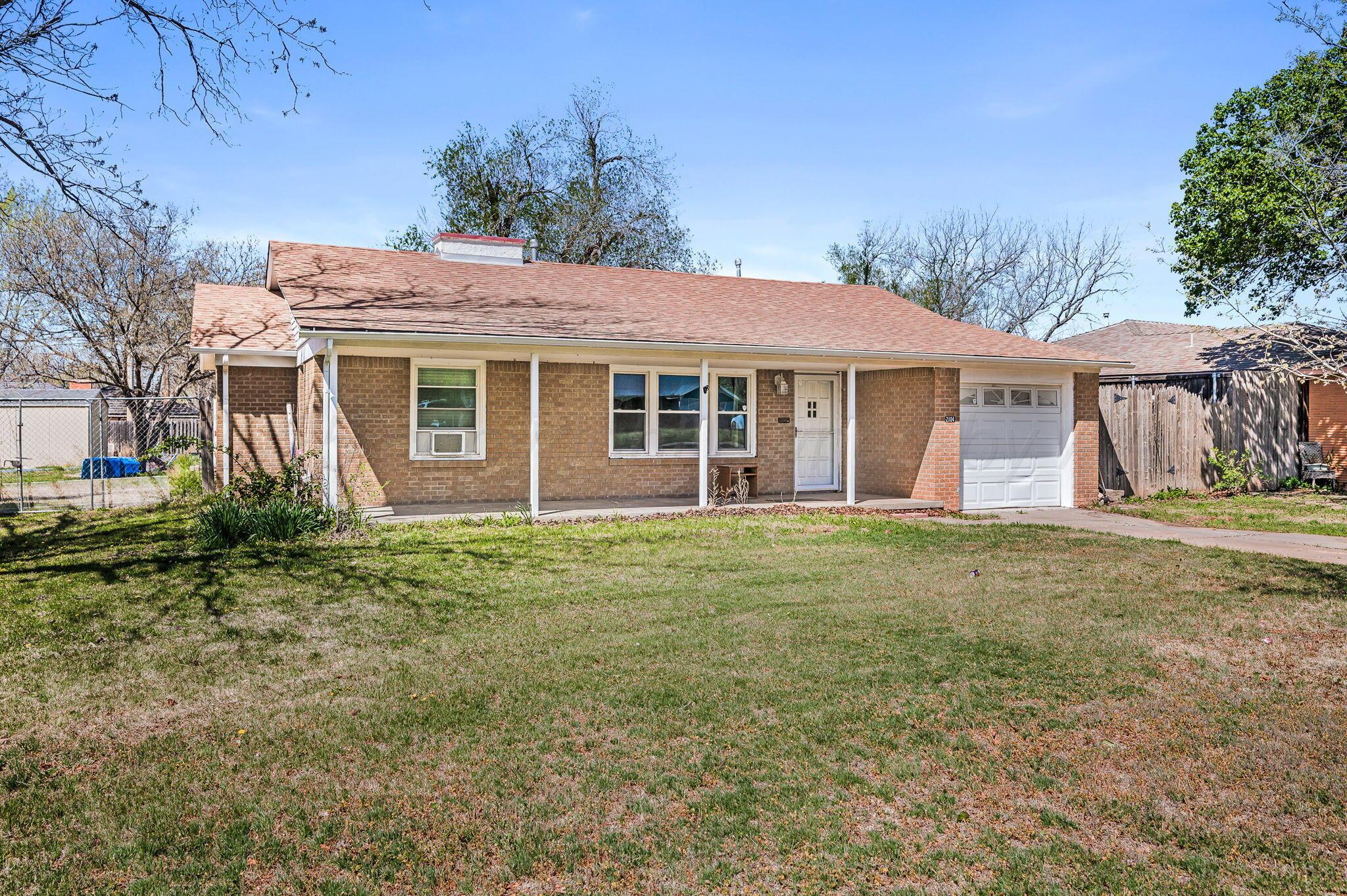 2104 S Travis Street, Amarillo, Texas image 2
