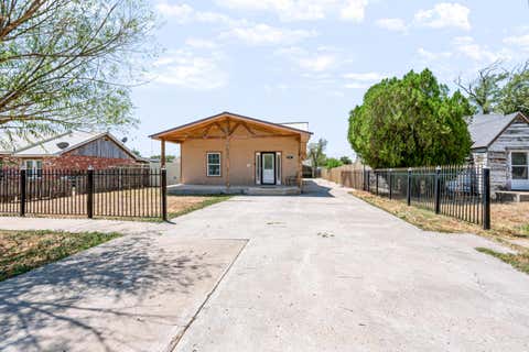 Homes For Sale - 510 Durrett Ave<br/> Dumas, TX 79029