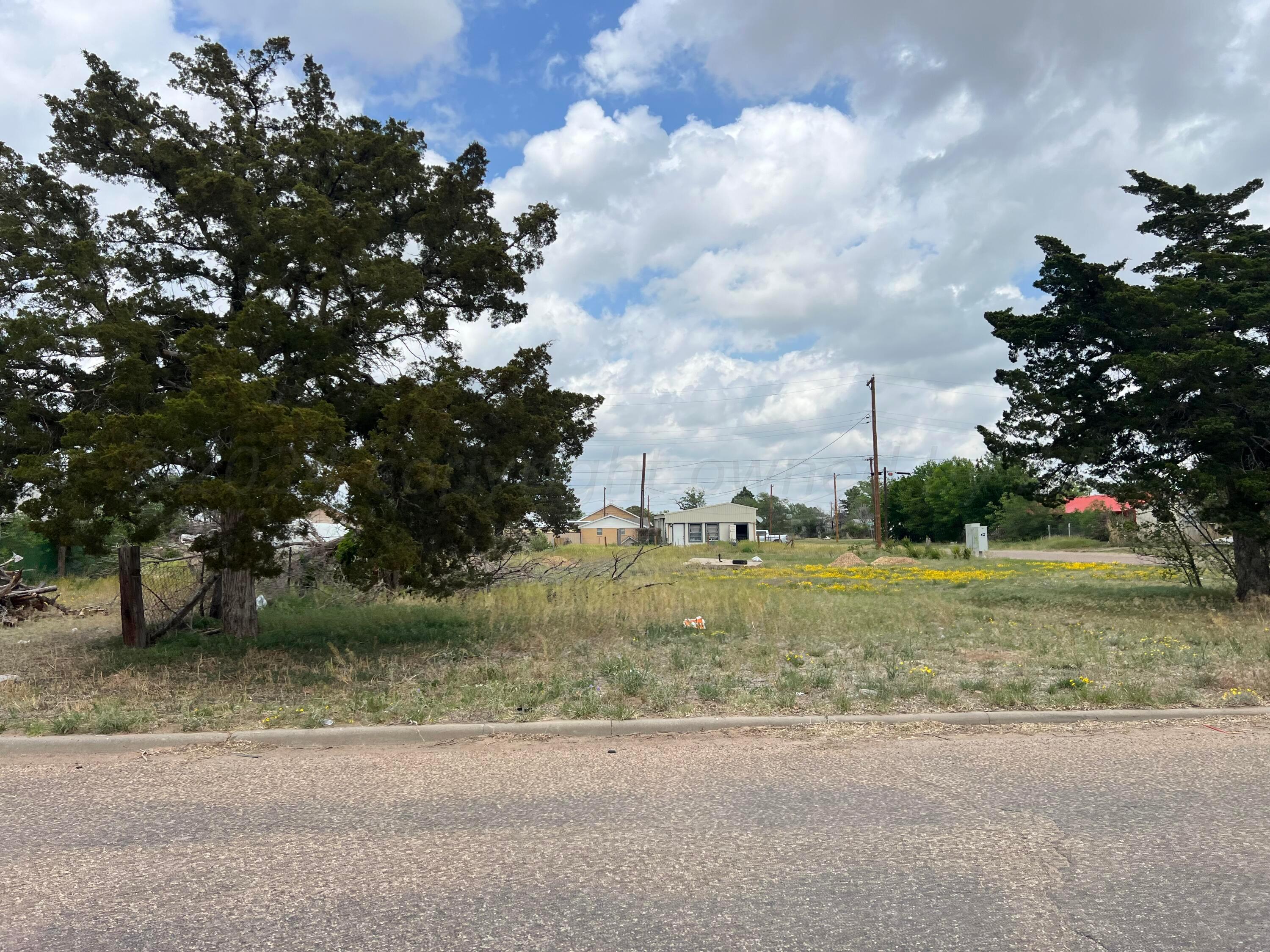 107-109 S Robey Avenue, Fritch, Texas image 3