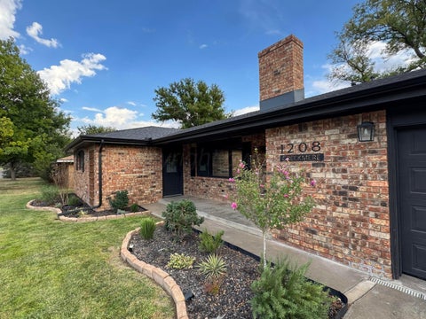 Homes For Sale - 1208 Creekmere Drive<br/> Canyon, TX 79015
