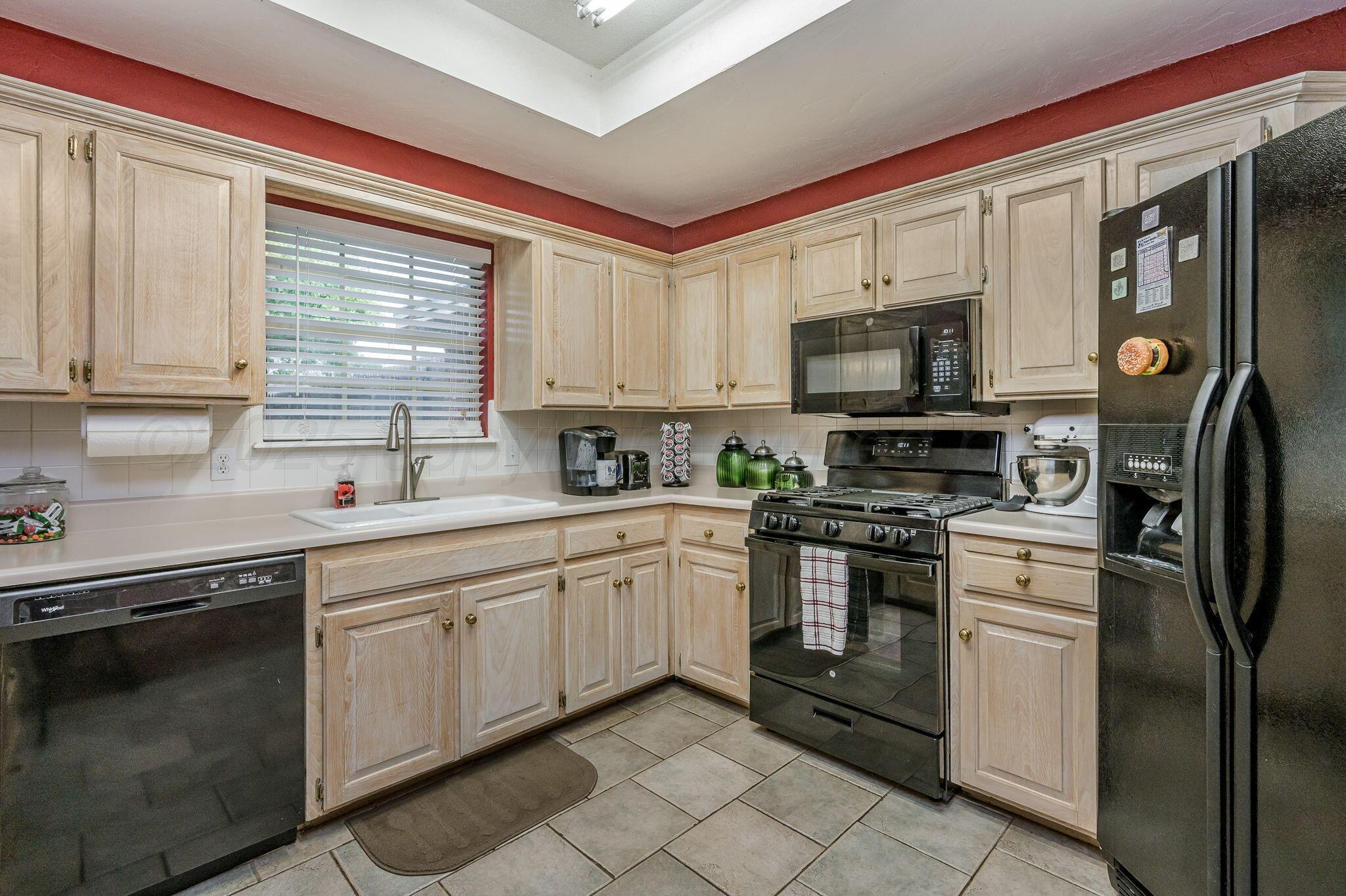 6818 Michelle Drive, Amarillo, Alaska image 7